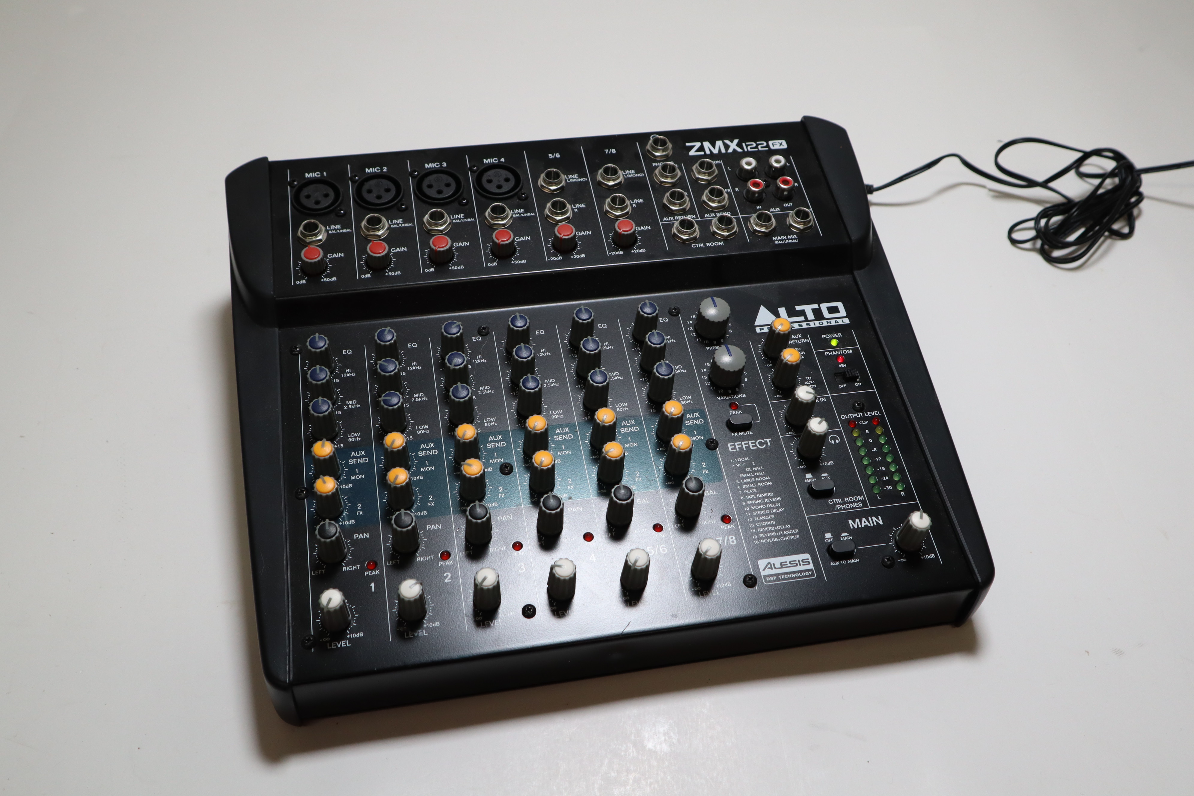 Alto Zephyr Series ZMX122FX 8-Channel Compact Mixer