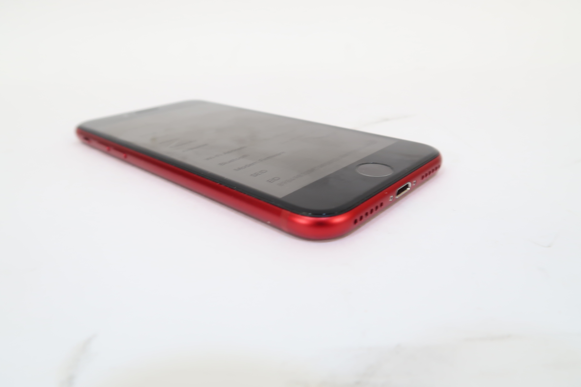 Apple MMX73LL/A 64GB 4.7" RED iPhone SE 3rd Generation Unlocked