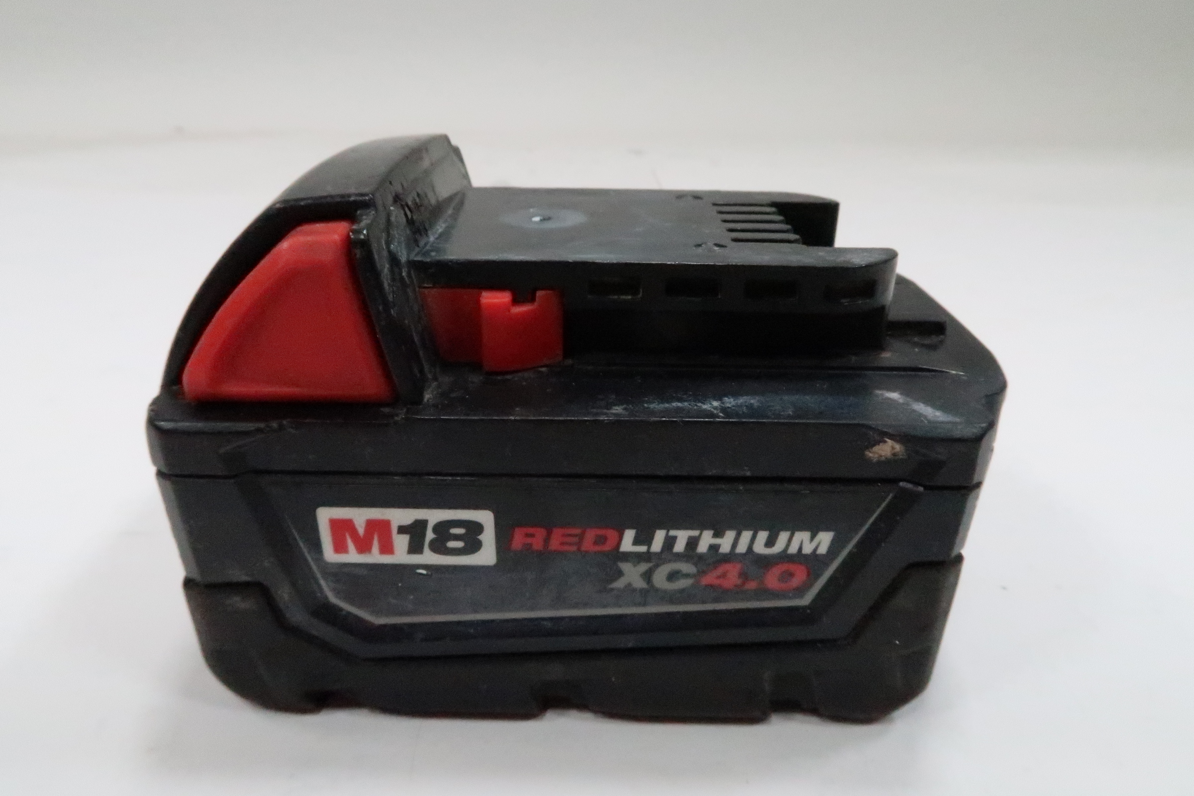 Milwaukee 48 11 1840 M18 18V 4.0Ah Lithium Ion XC Extended