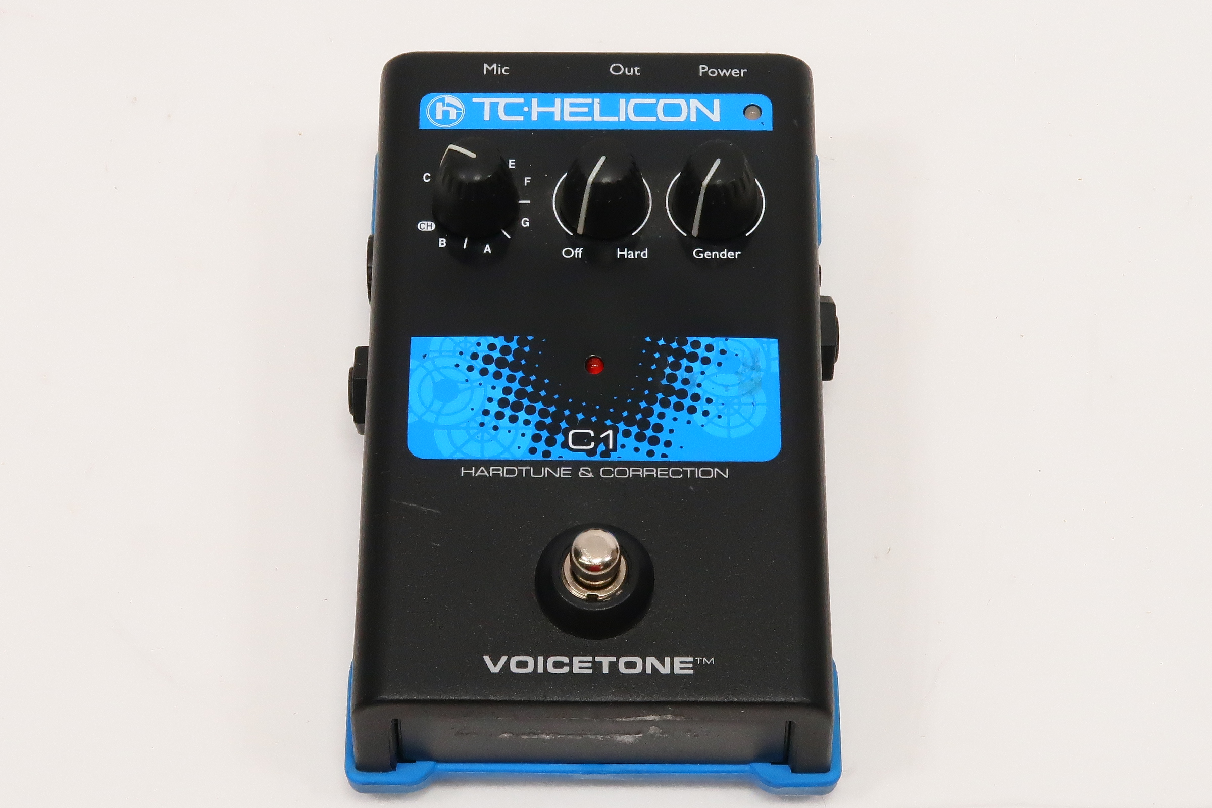 TC-Helicon VoiceTone C1 Hardtune/Pitch Correction Guitar Pedal