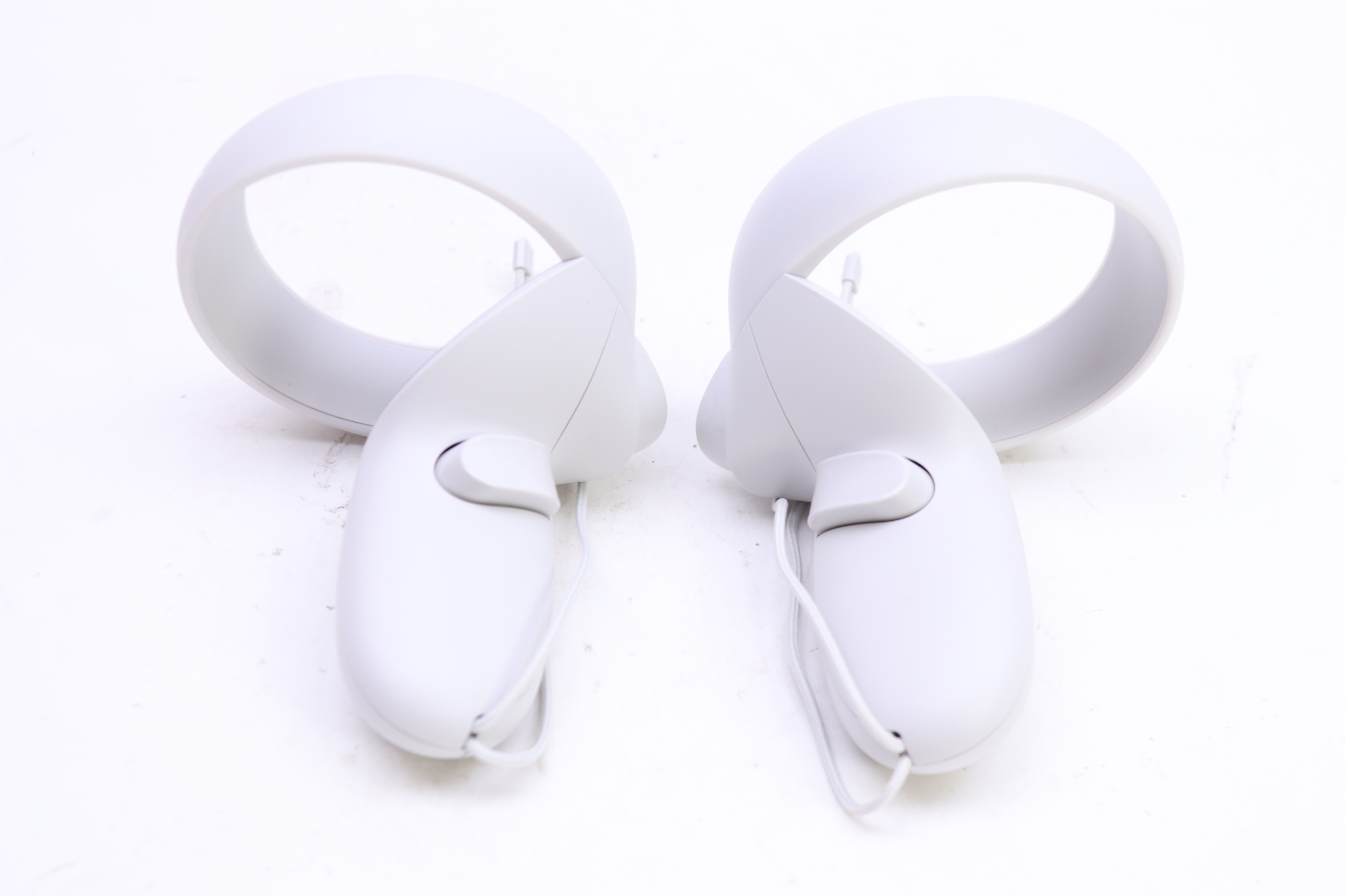 Meta Quest 2 KW49CM Advanced 64GB All-In-One Virtual Reality VR