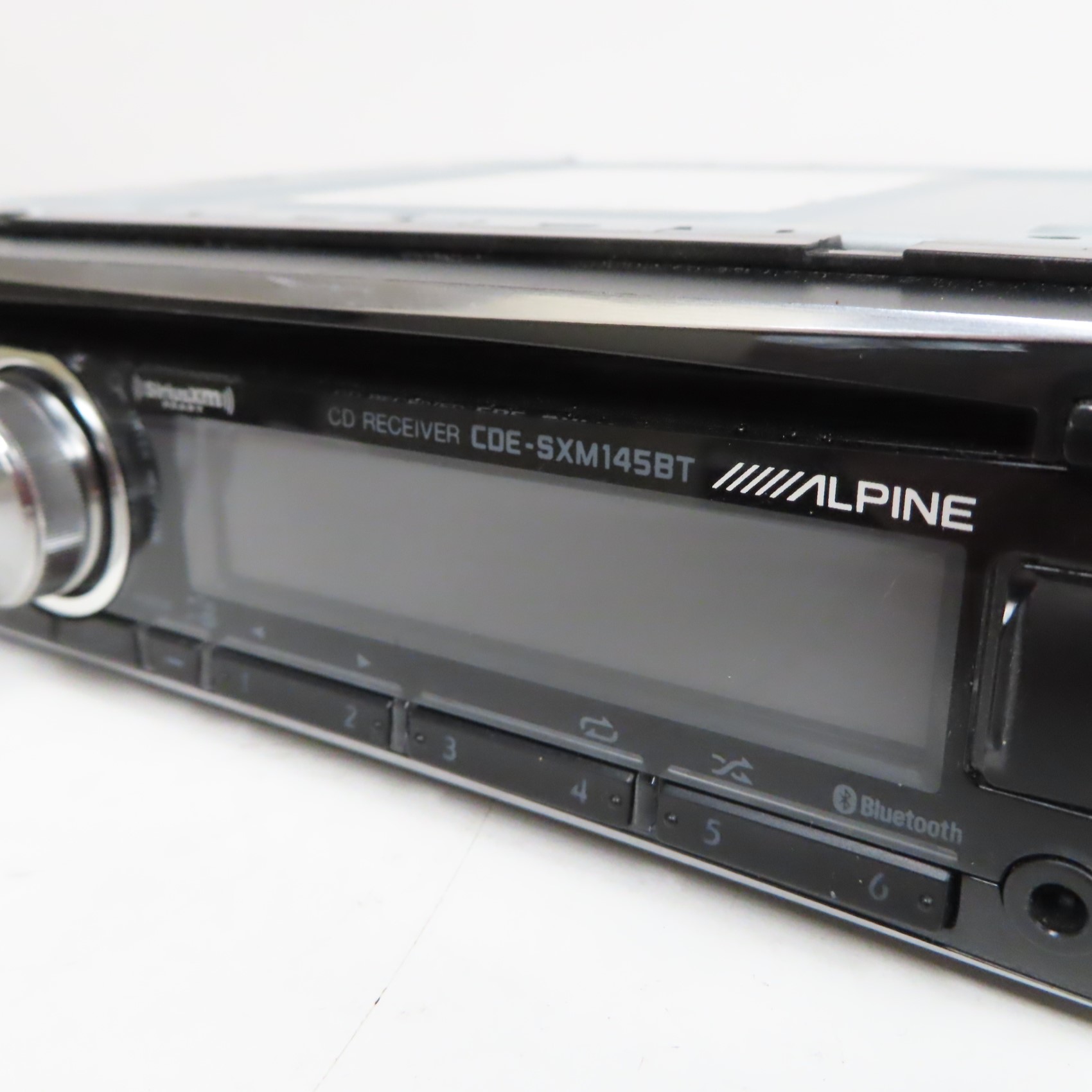 Alpine CDESXM145BT 1DIN InDash CD/Bluetooth Car Stereo Receiver