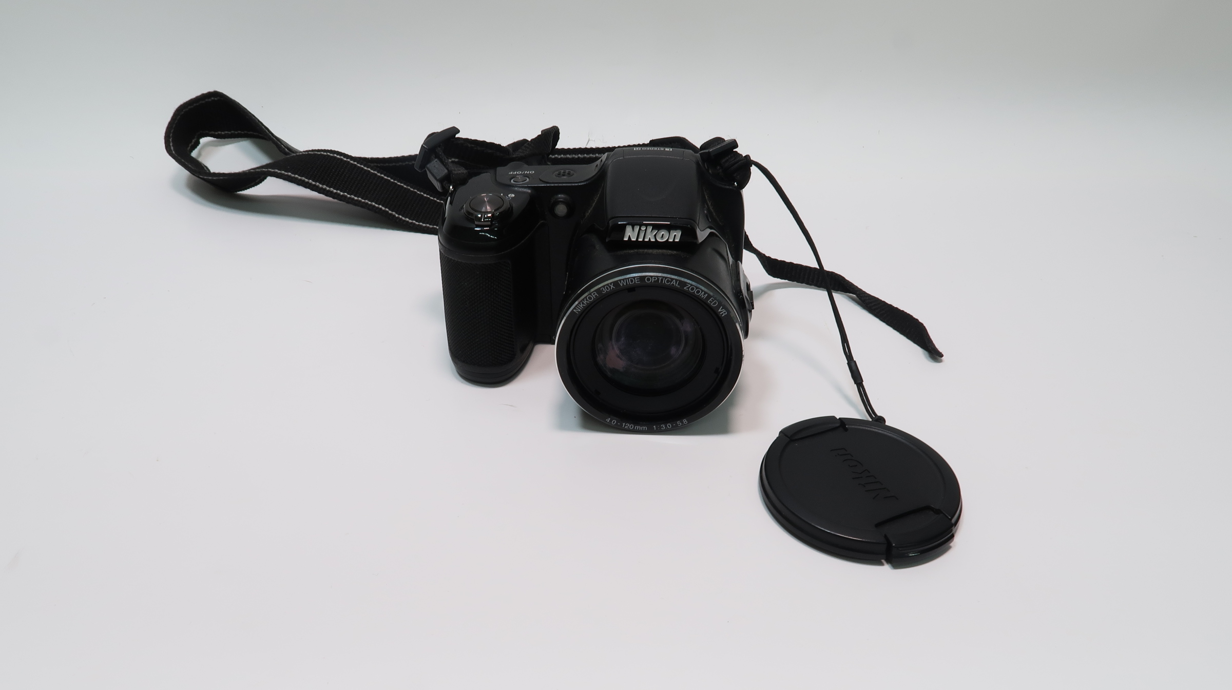 Nikon COOLPIX L820 16 MP Cmos 30x Zoom Digital Camera