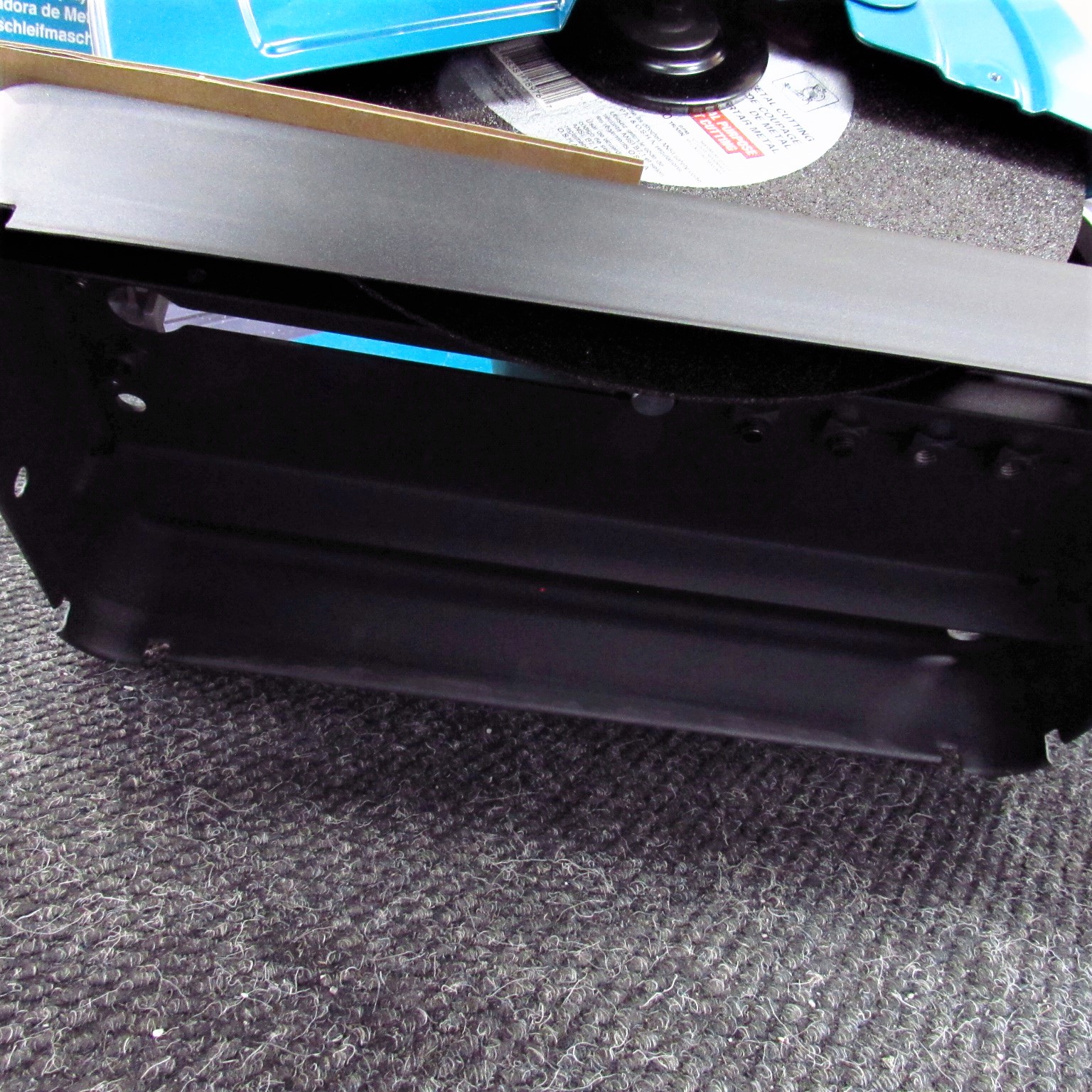 Makita Ex Display LW1401S 355mm (14") Portable Abrasive Cut Off Saw - View #4