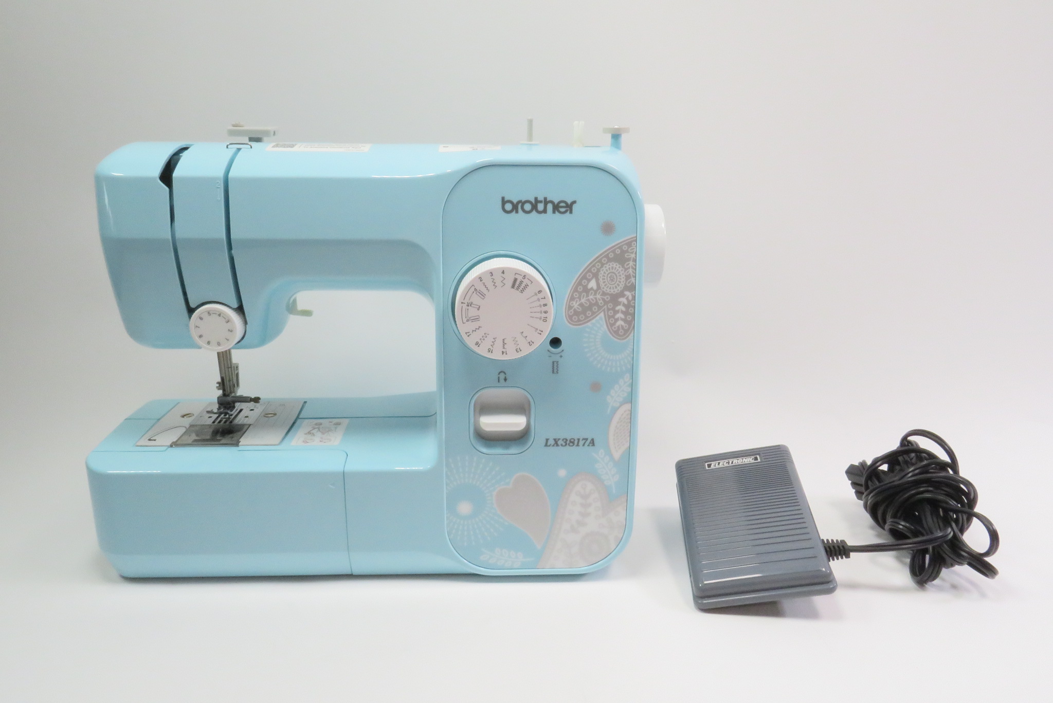 Brother LX3817A 17Stitch FullSize Sewing Machine