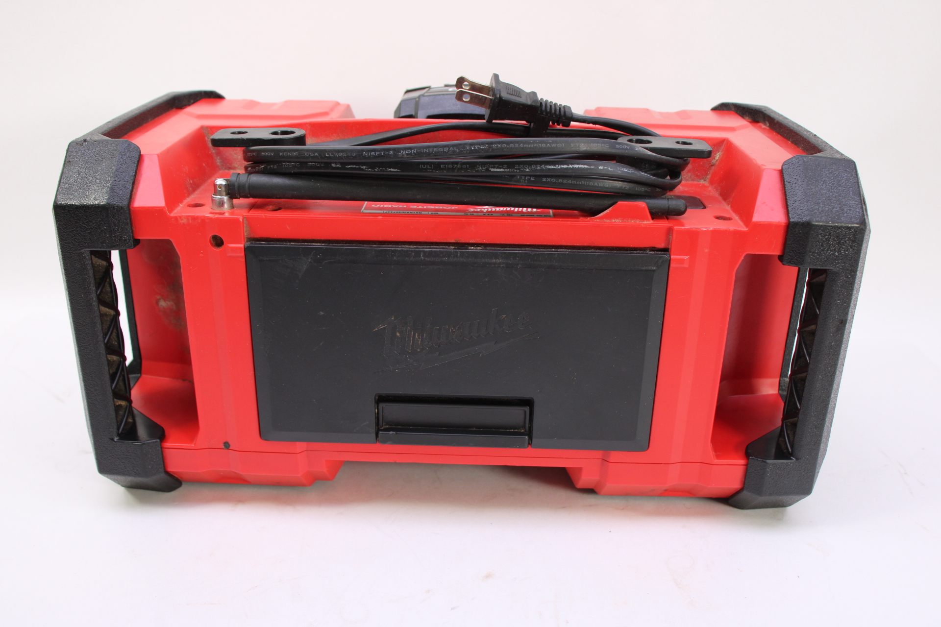 Milwaukee 289020 M18 18V LithiumIon Cordless Jobsite Radio