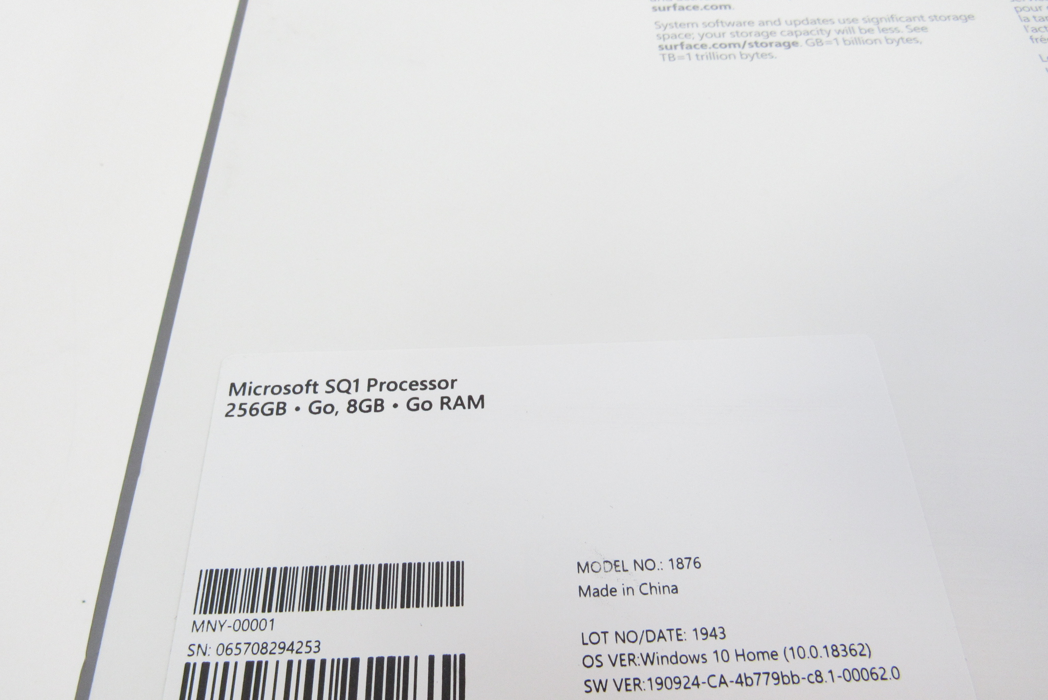 Microsoft Surface Pro X (1876) Win 11 Home SQ1 3GHz 8GB RAM 256GB