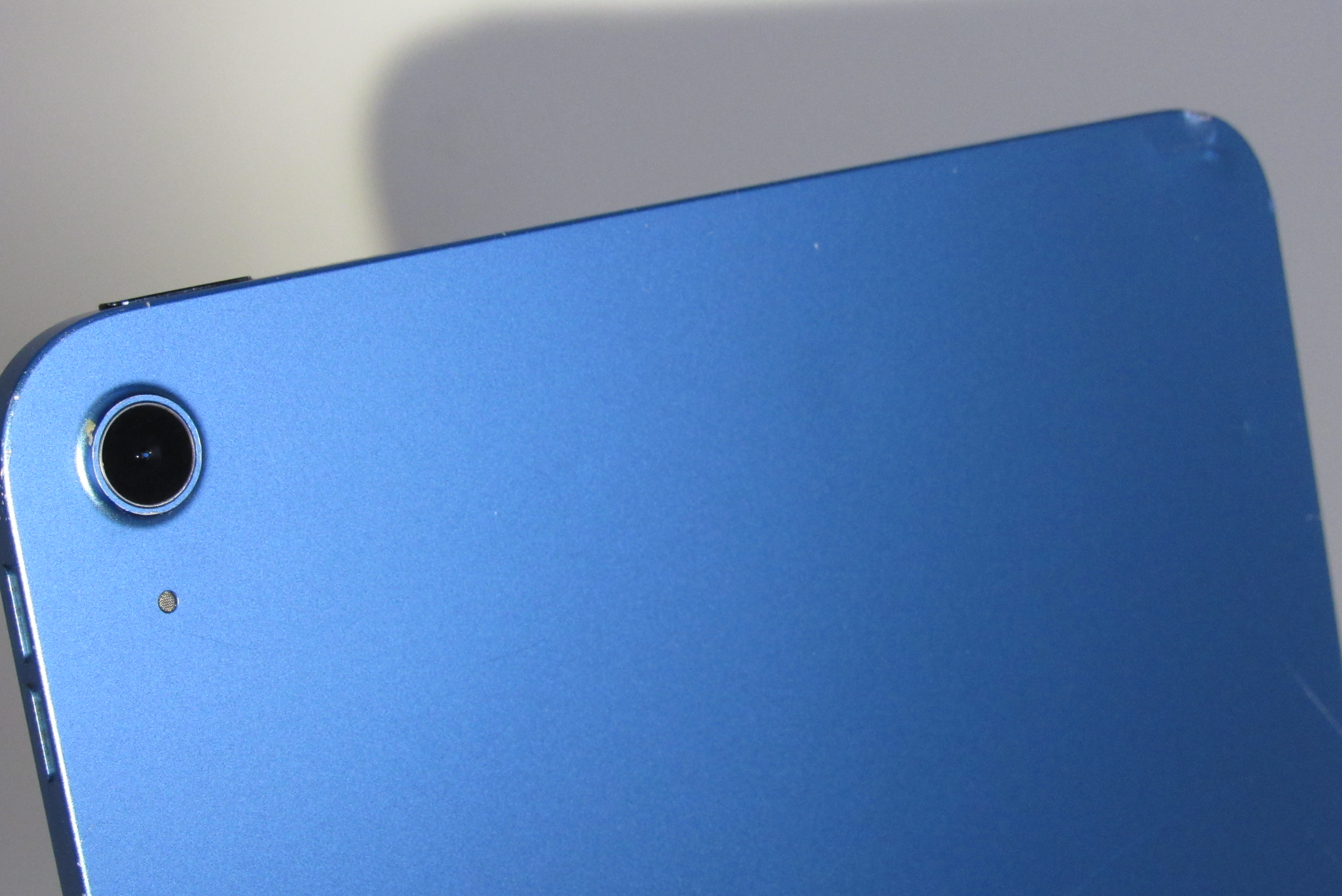 Apple iPad 10th Gen MPQ13LL/A 64GB 10.9'' Wi-Fi Tablet - Blue