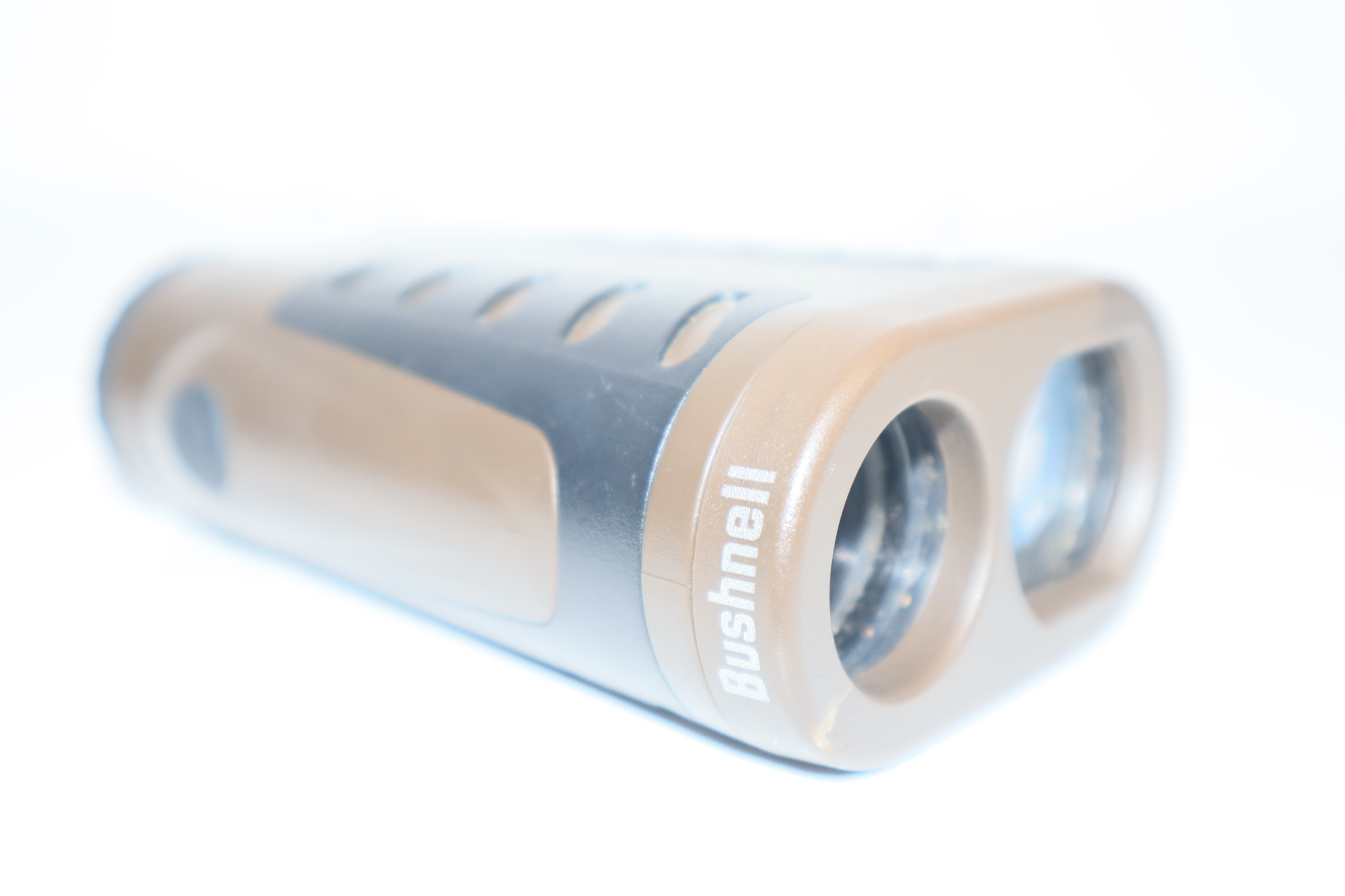 Bushnell Bone Collector 850 Brown & Black 6X Rangefinder