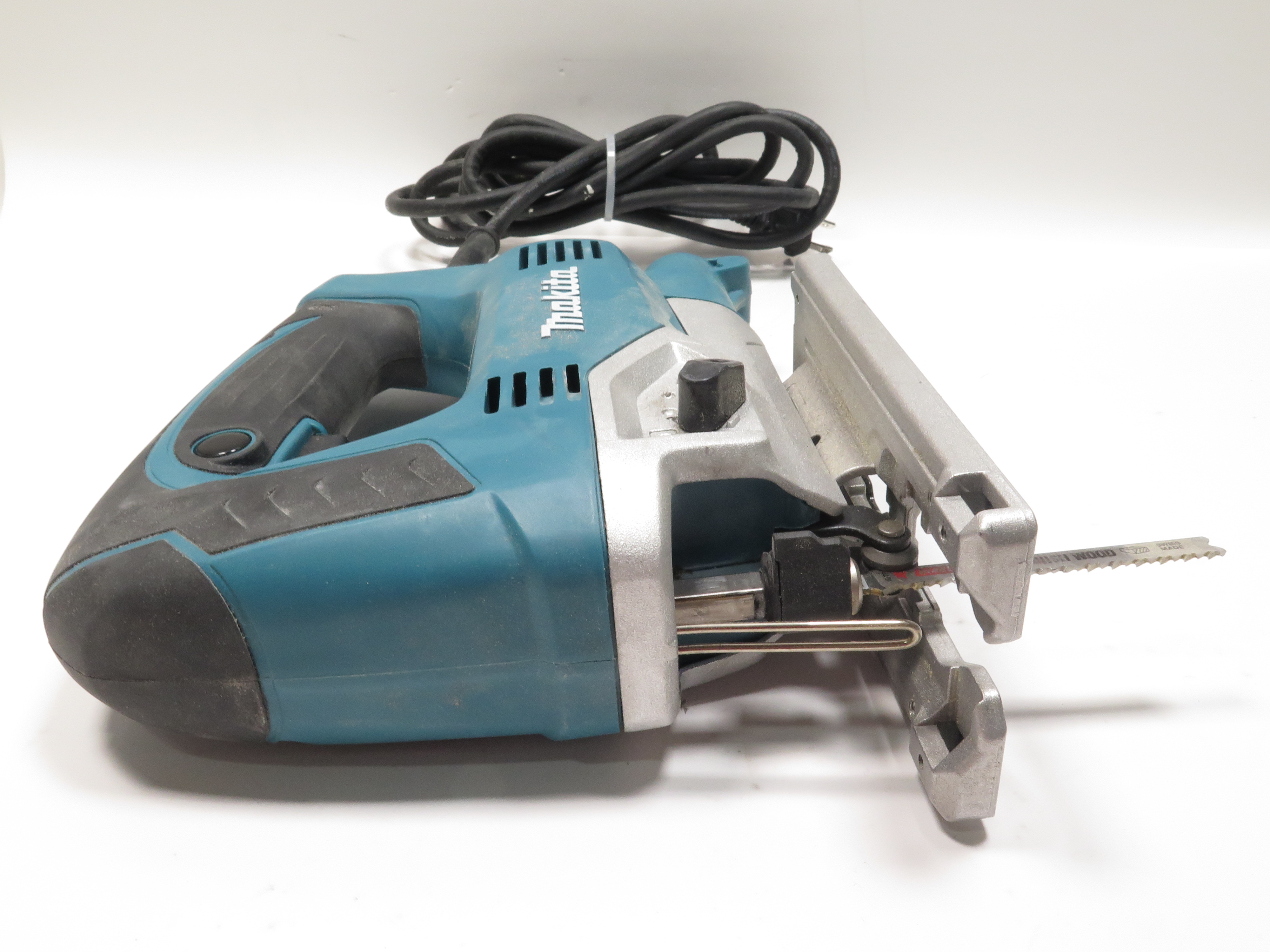 Makita JV0600 6.5 Amp Corded Variable Speed Lightweight Top Handle