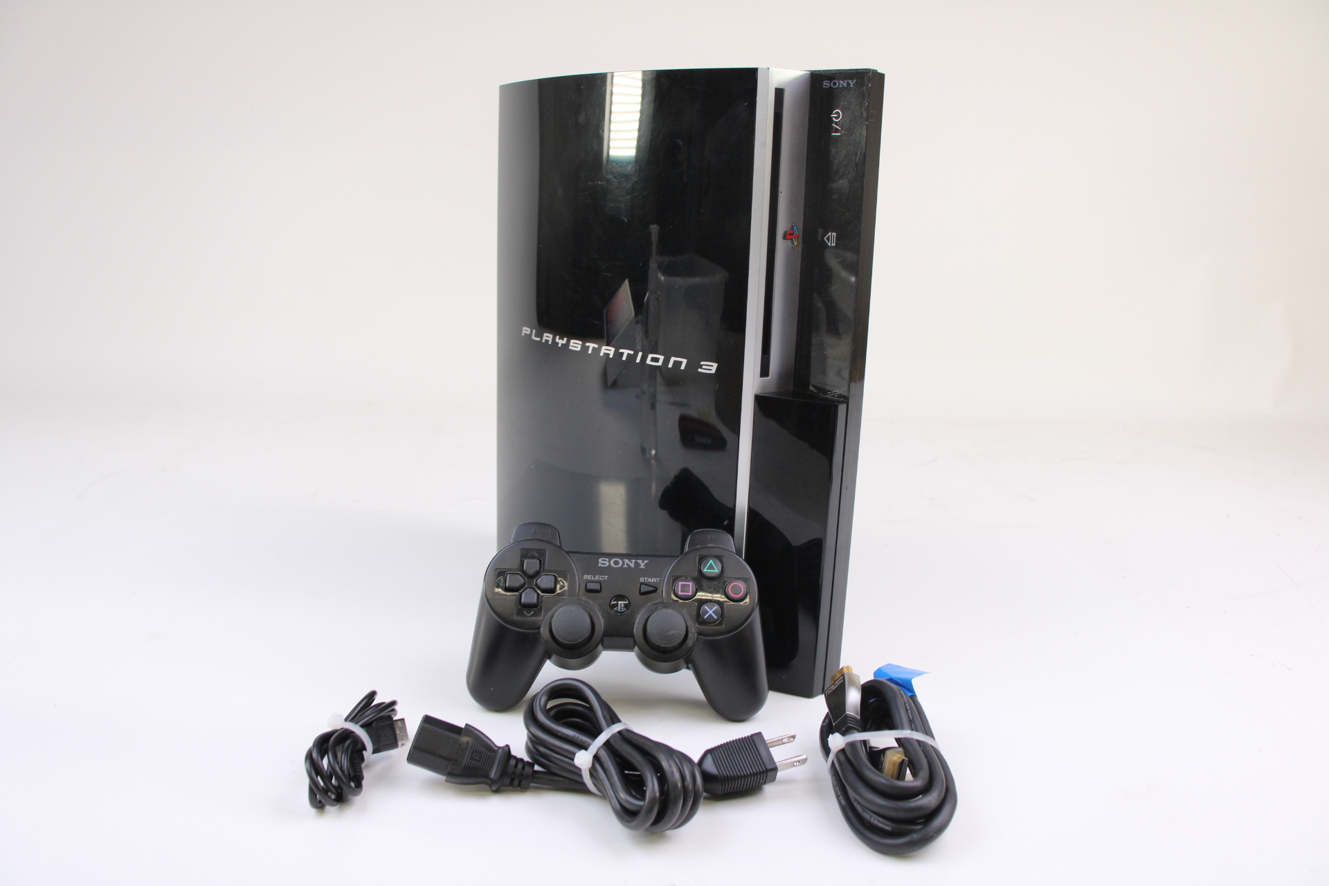 Deals PlayStation 3 with 4 USB Console in Black 80GB