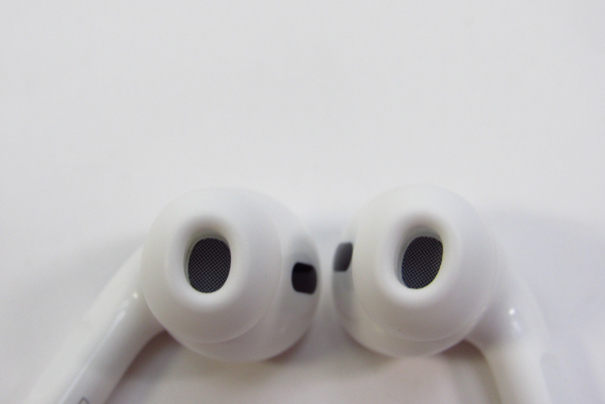 Apple AirPods Pro 2nd Gen (A3048/A3047) Wireless Bluetooth In-Ear