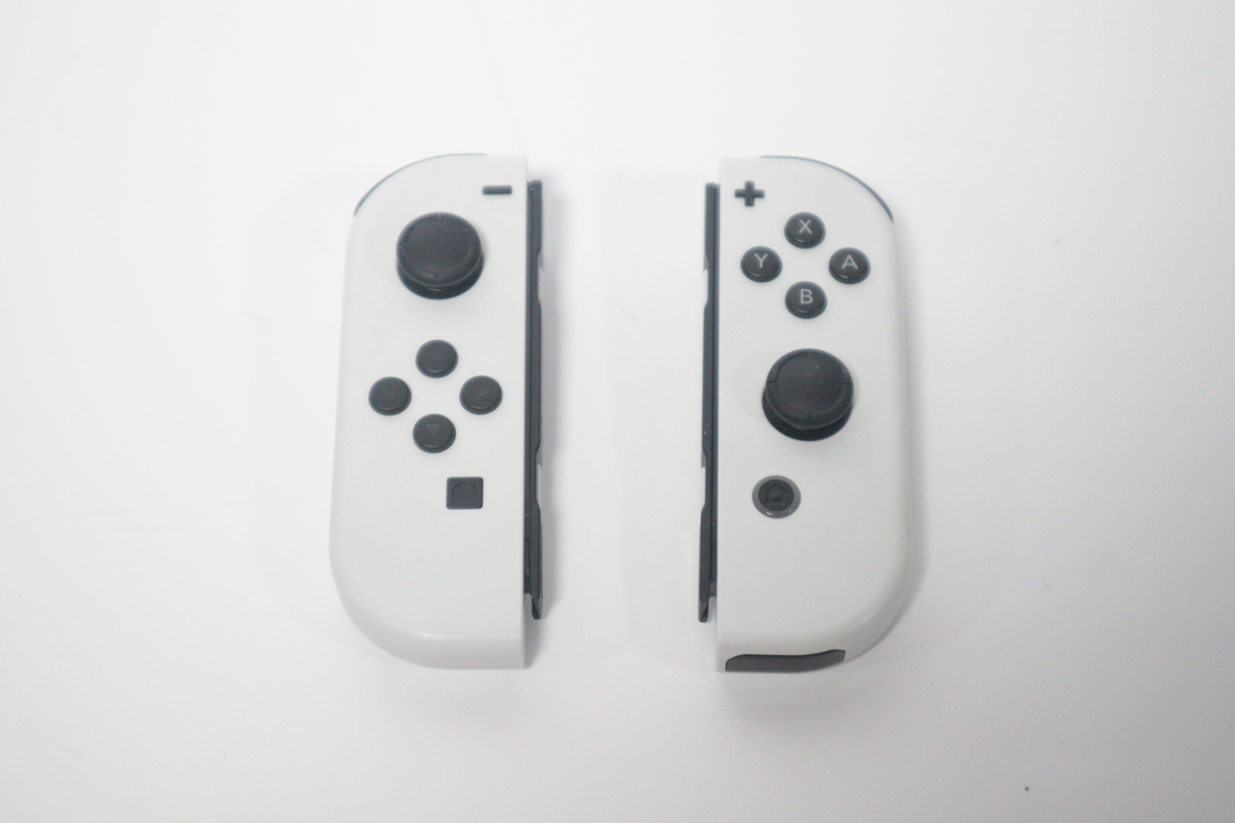 Nintendo Switch OLED HEG-001 White 7
