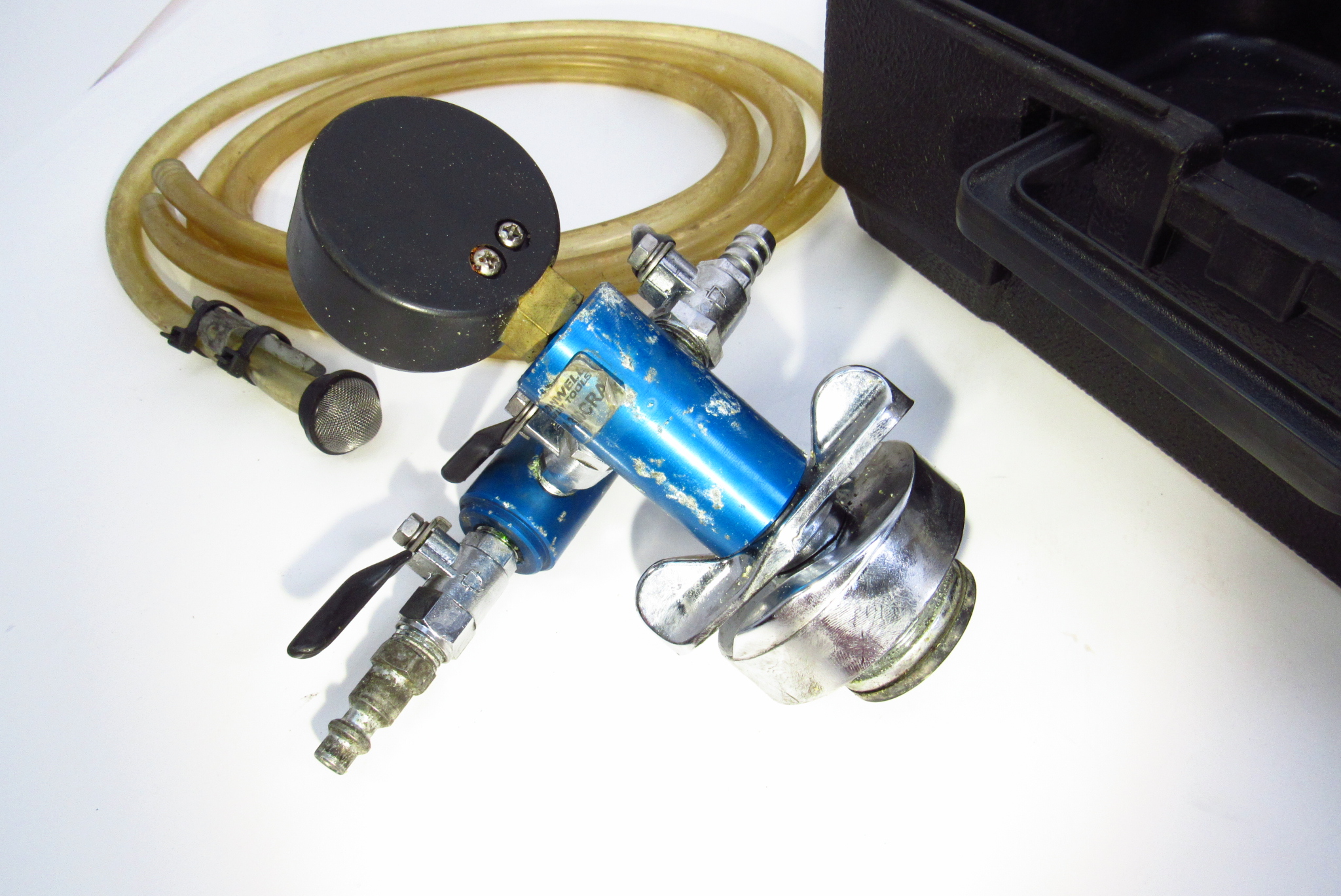 Cornwell Tools MSM-300CRA Vacuum Assist Coolant Refiller