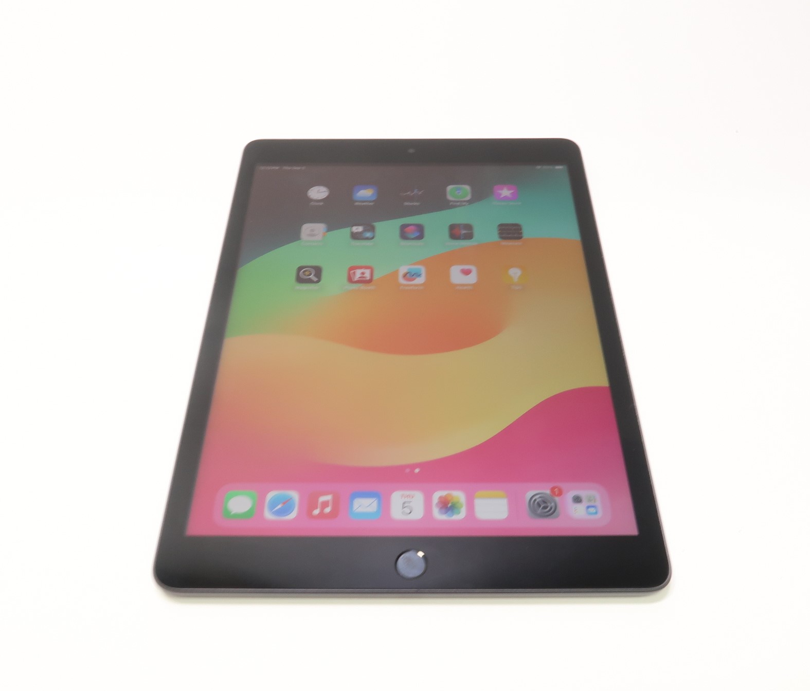 Apple MK663LL/A 64GB Wi-Fi + Cellular 10.2