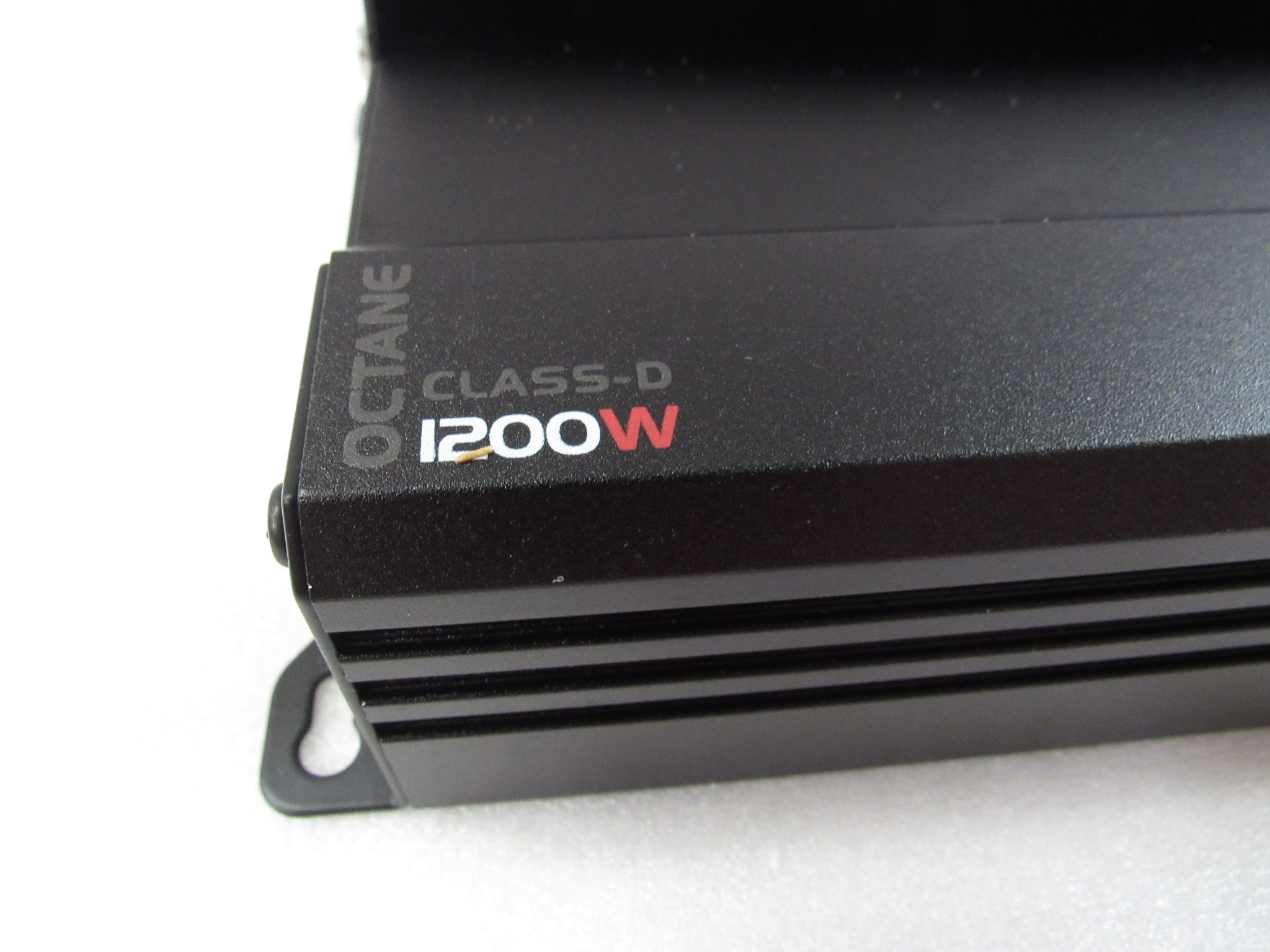 Jensen XDA91RB Class D Mono 1,200 Watts of Total Dynamic
