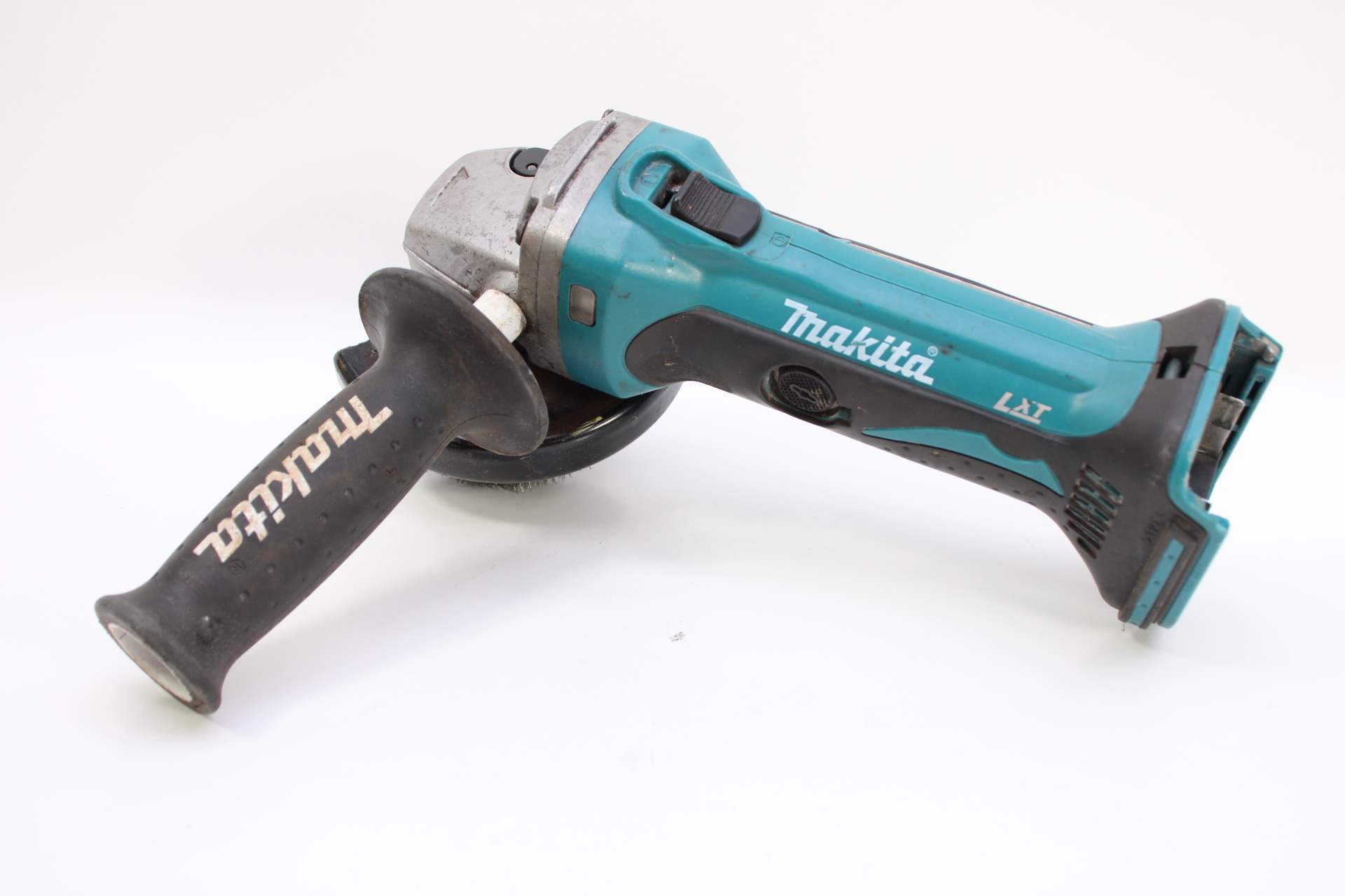 Makita BGA452 18V LXT 4 1/2