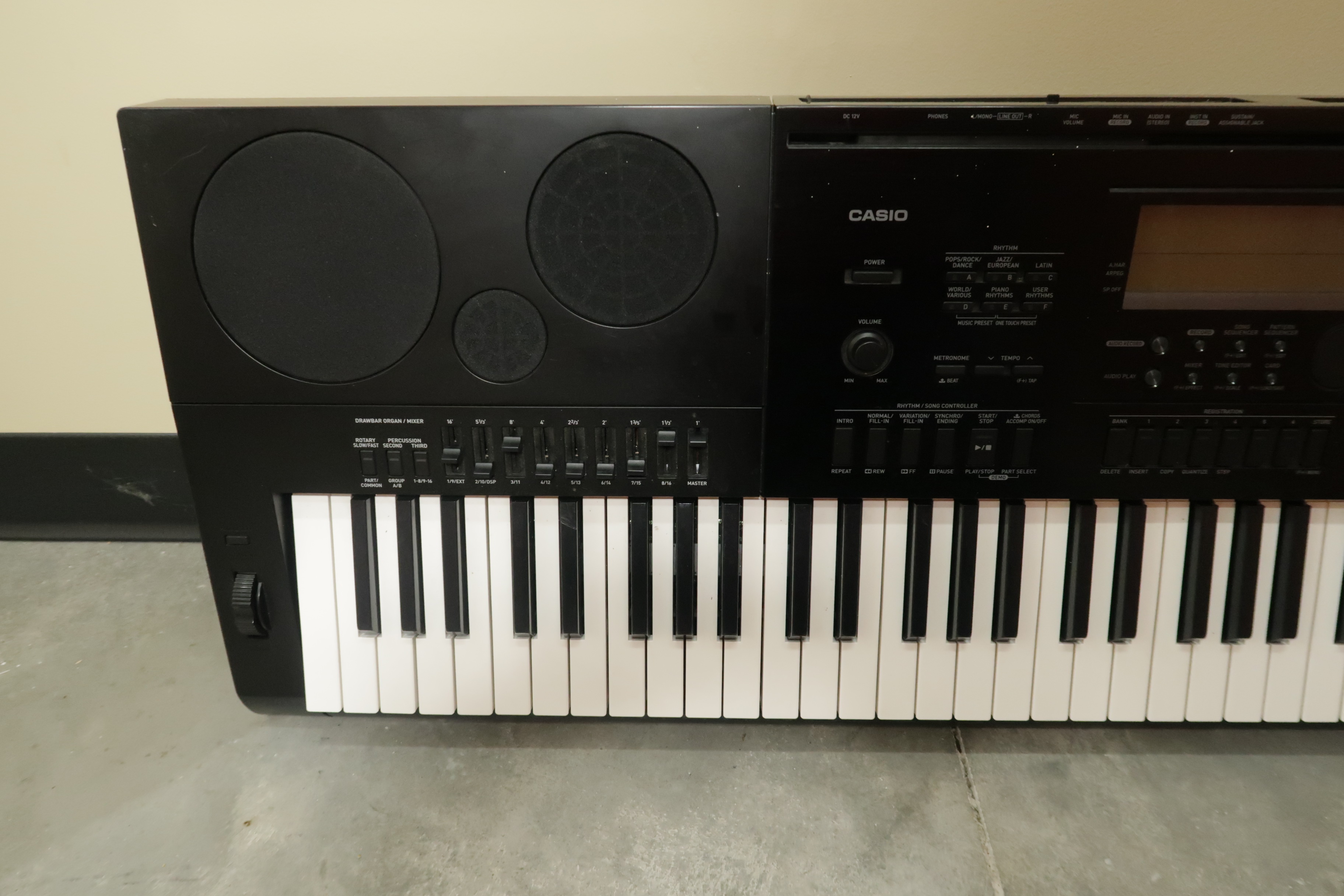 Casio WK7600 76Key Workstation Keyboard