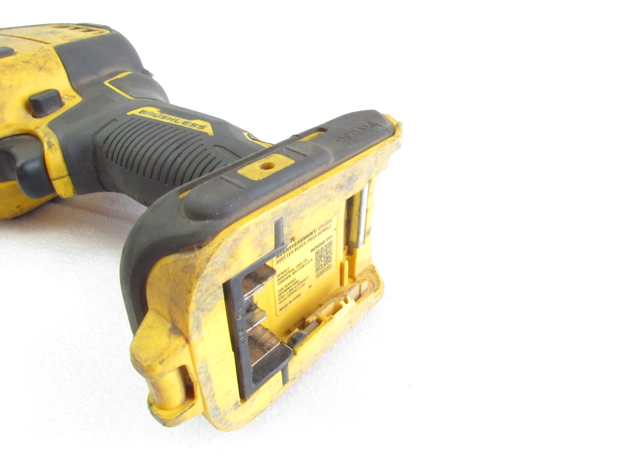 DeWalt DCS369 ATOMIC 20V MAX Cordless Brushless Compact Reciprocating Saw