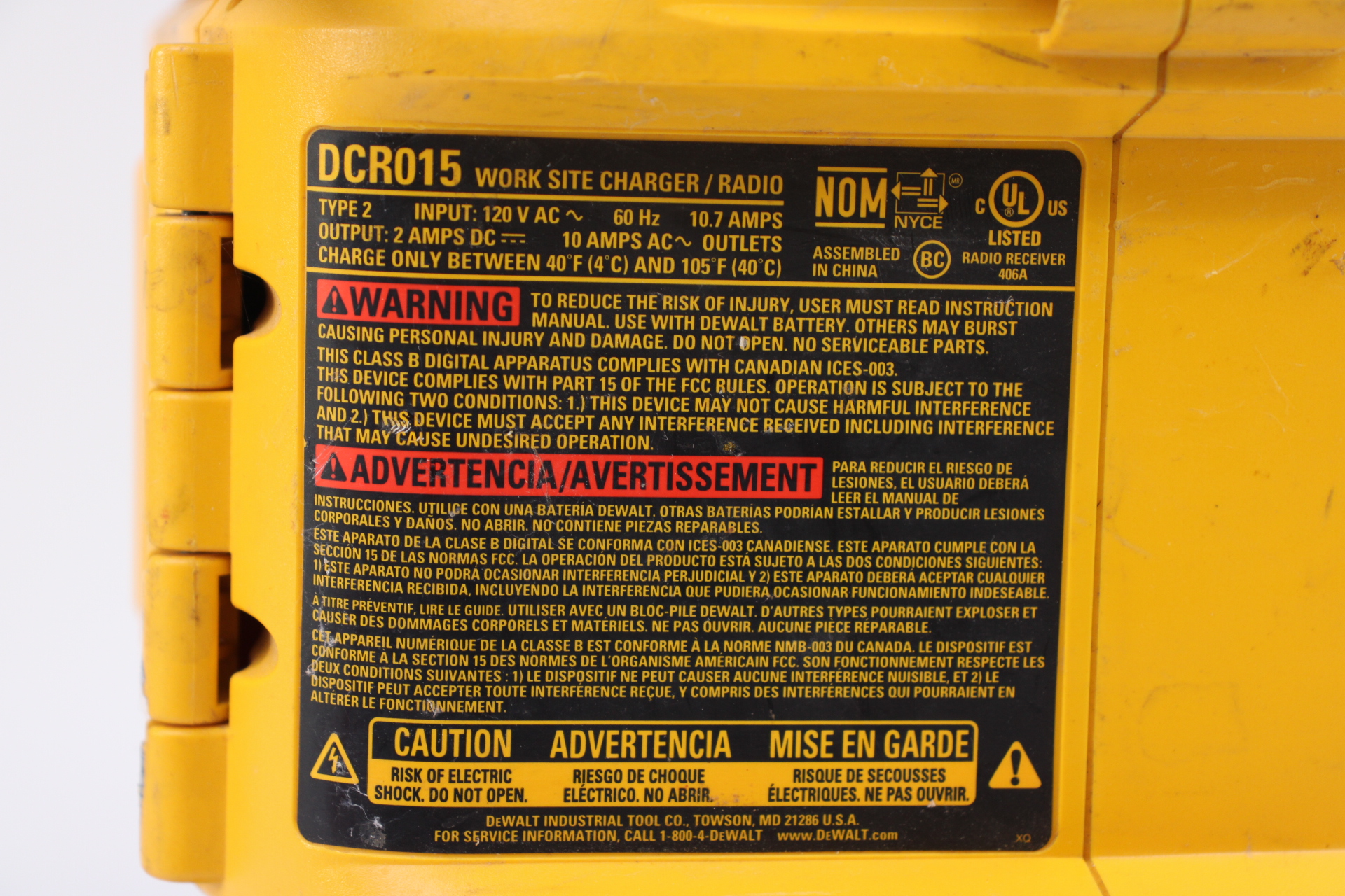 DeWalt DCR015 12/20VMax Lithium Ion Water Resistant Jobsite Radio