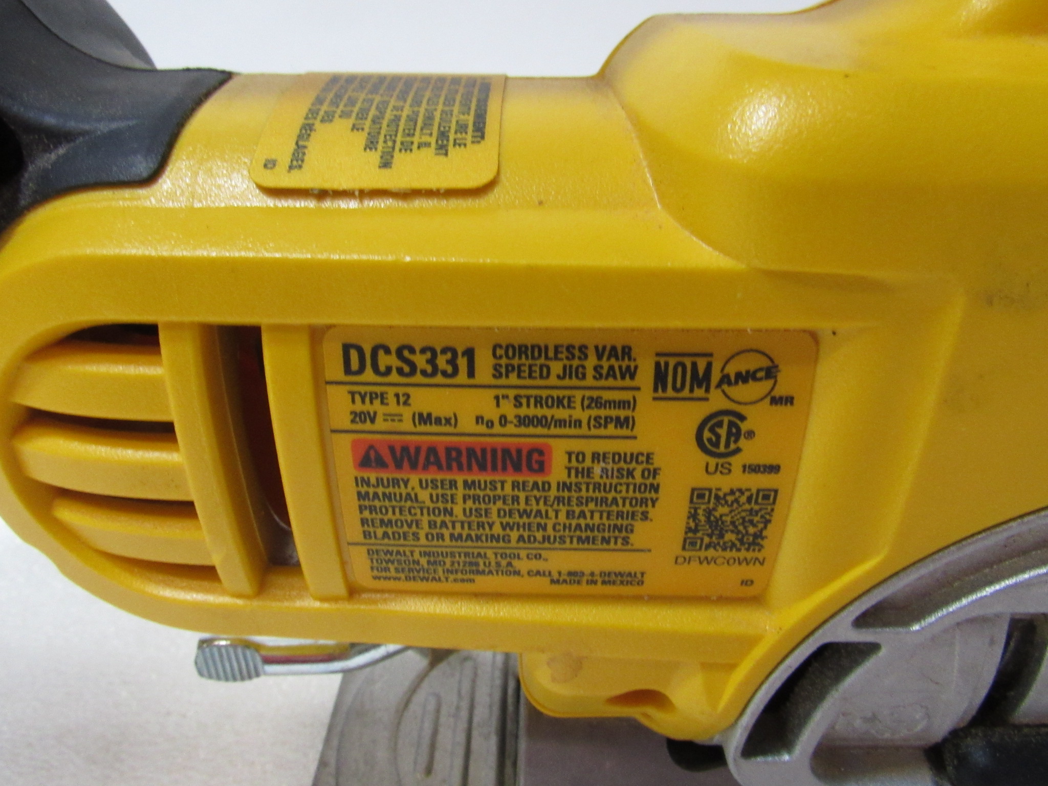 DeWalt DCS331 20Volt MAX Cordless Jig Saw