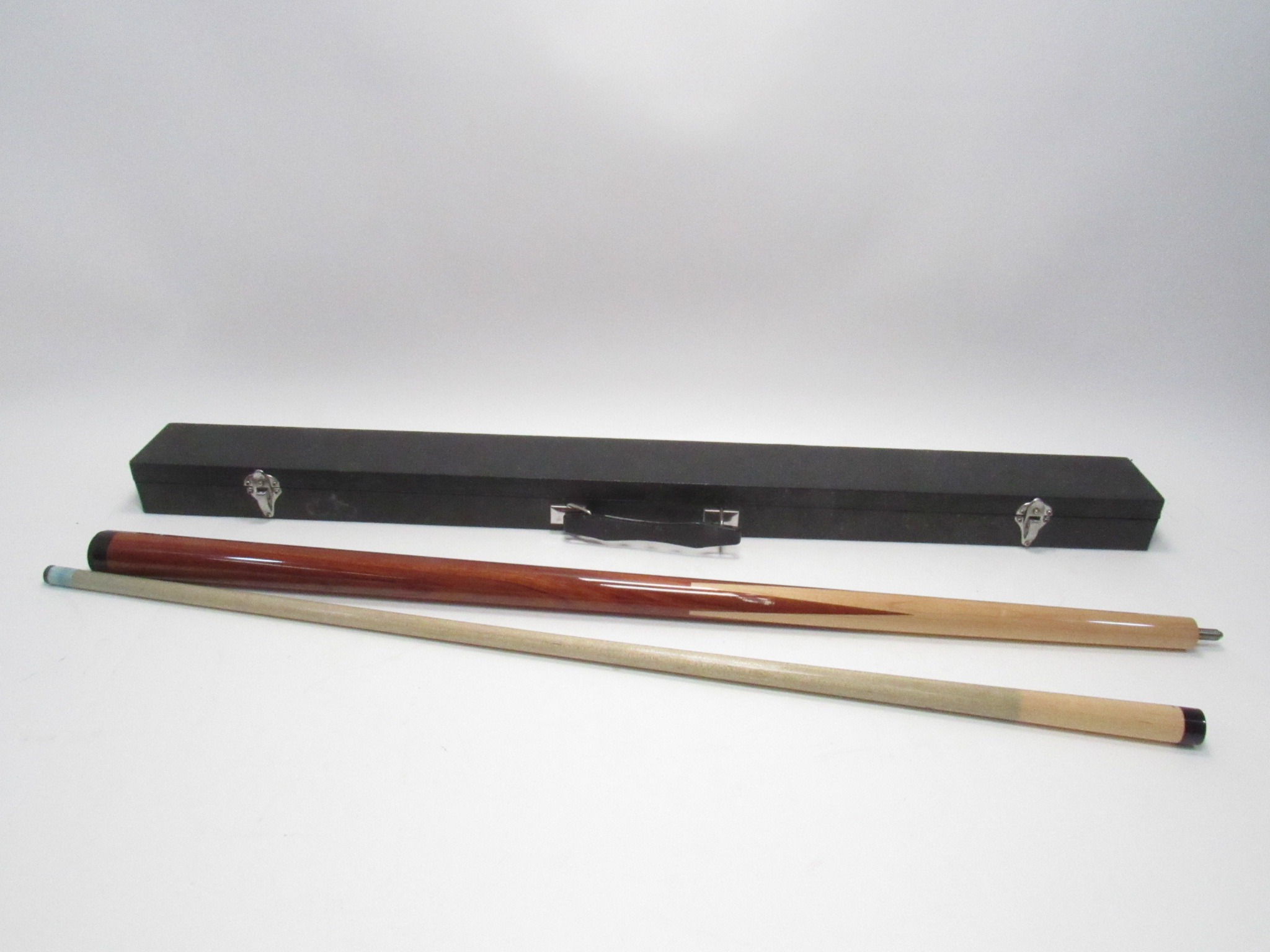 FCI 501 Predator 314 Shaft Pool Cue 16 Ounce 58"