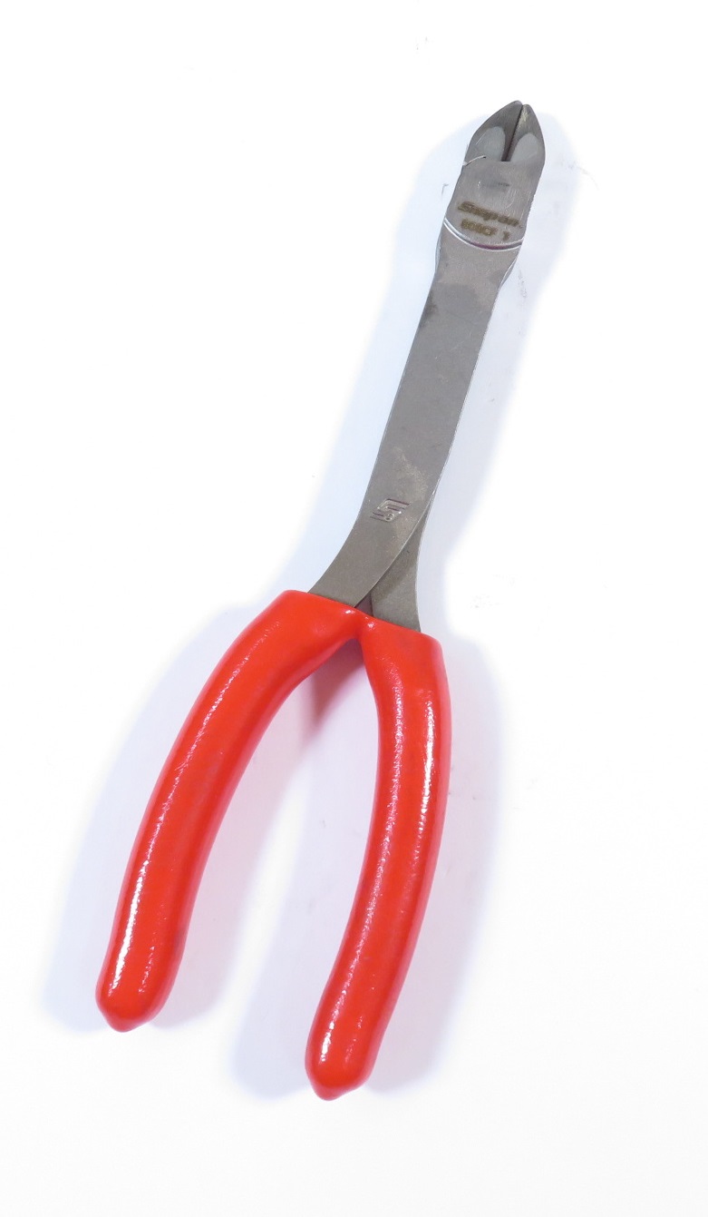thumbnail interactive-video image 1 of Snap On 84CF 4" VectorEdge Diagonal Cutter (Red Handle) - Made In USA 1 of 4
