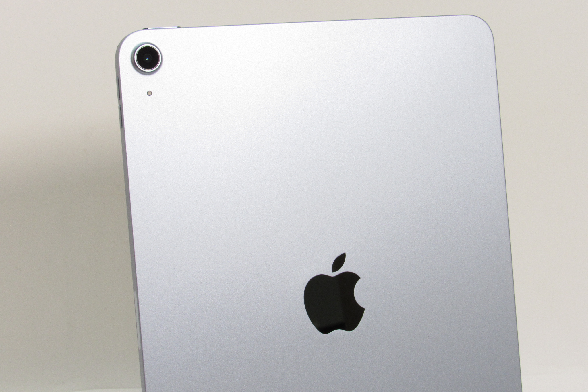 Apple iPad Air 4th Gen MYFQ2LL/A 64GB 10.9