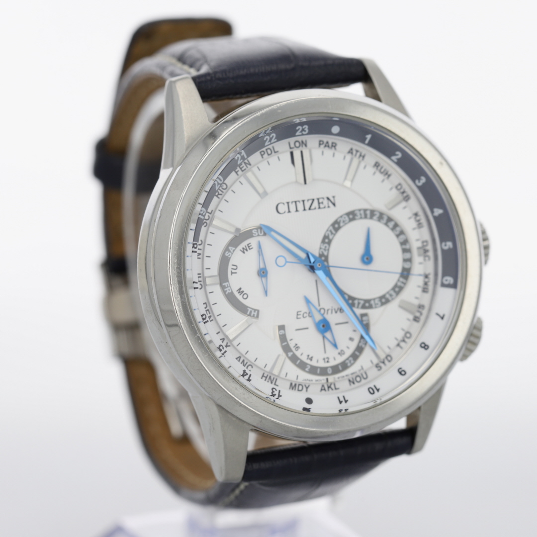 Citizen Calendrier Eco-Drive White Dial Chronograph Leather Strap