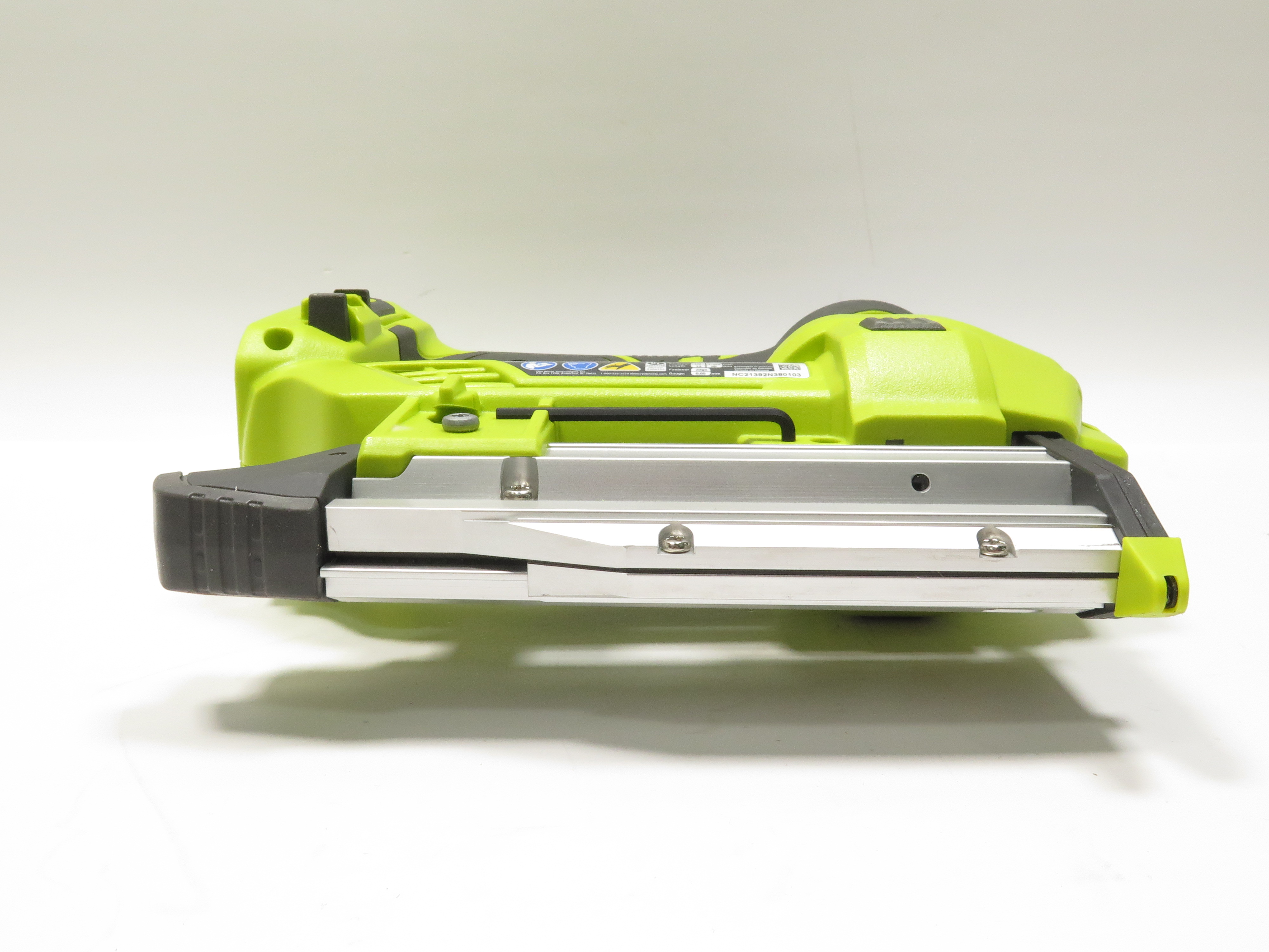 Ryobi P318 ONE+ 18V Cordless AirStrike 23Gauge 13/8 in. Headless Pin