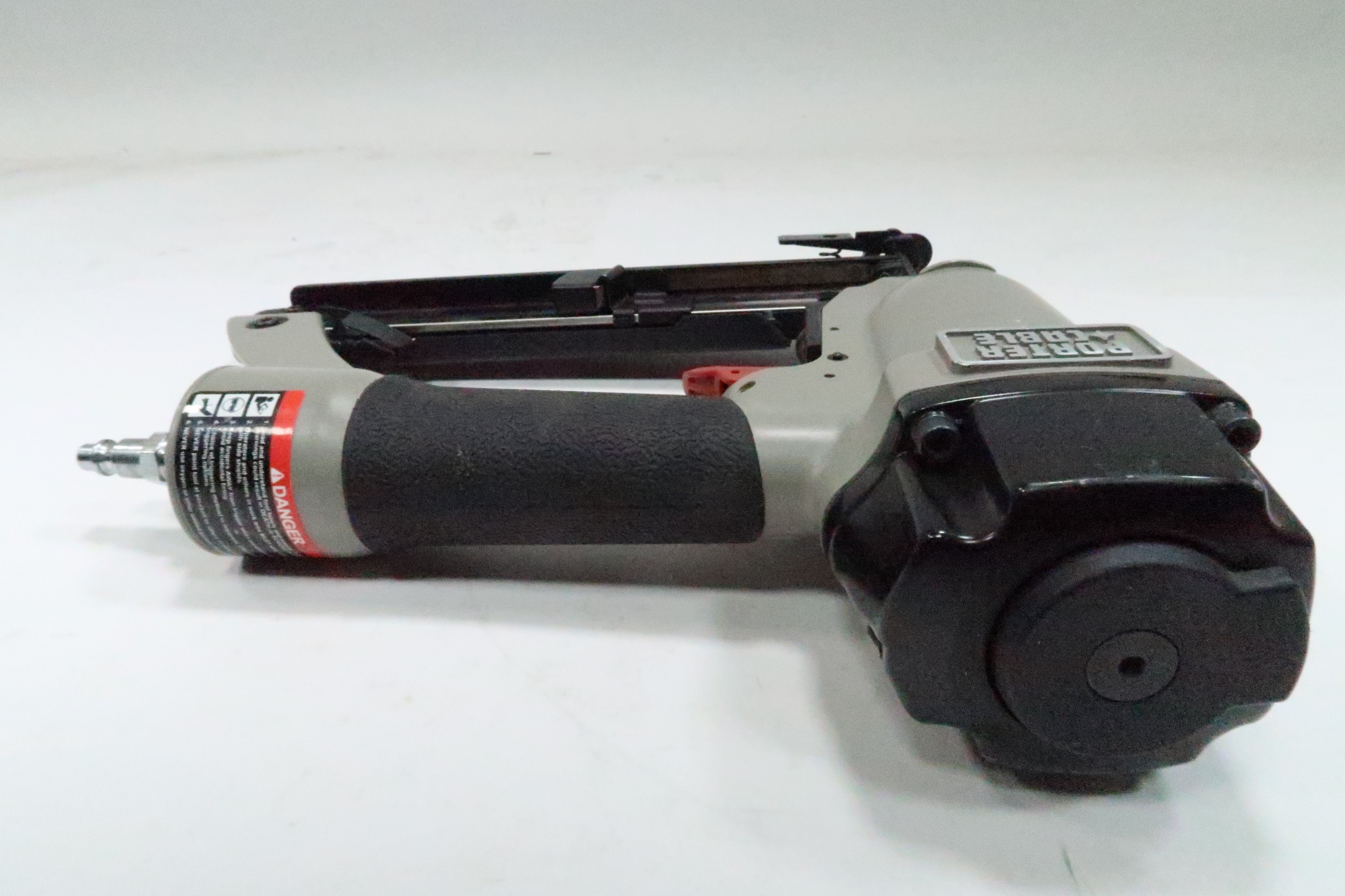 Porter Cable FN250B 3/4Inch to 21/2Inch 16Gauge Finish Nailer 9489