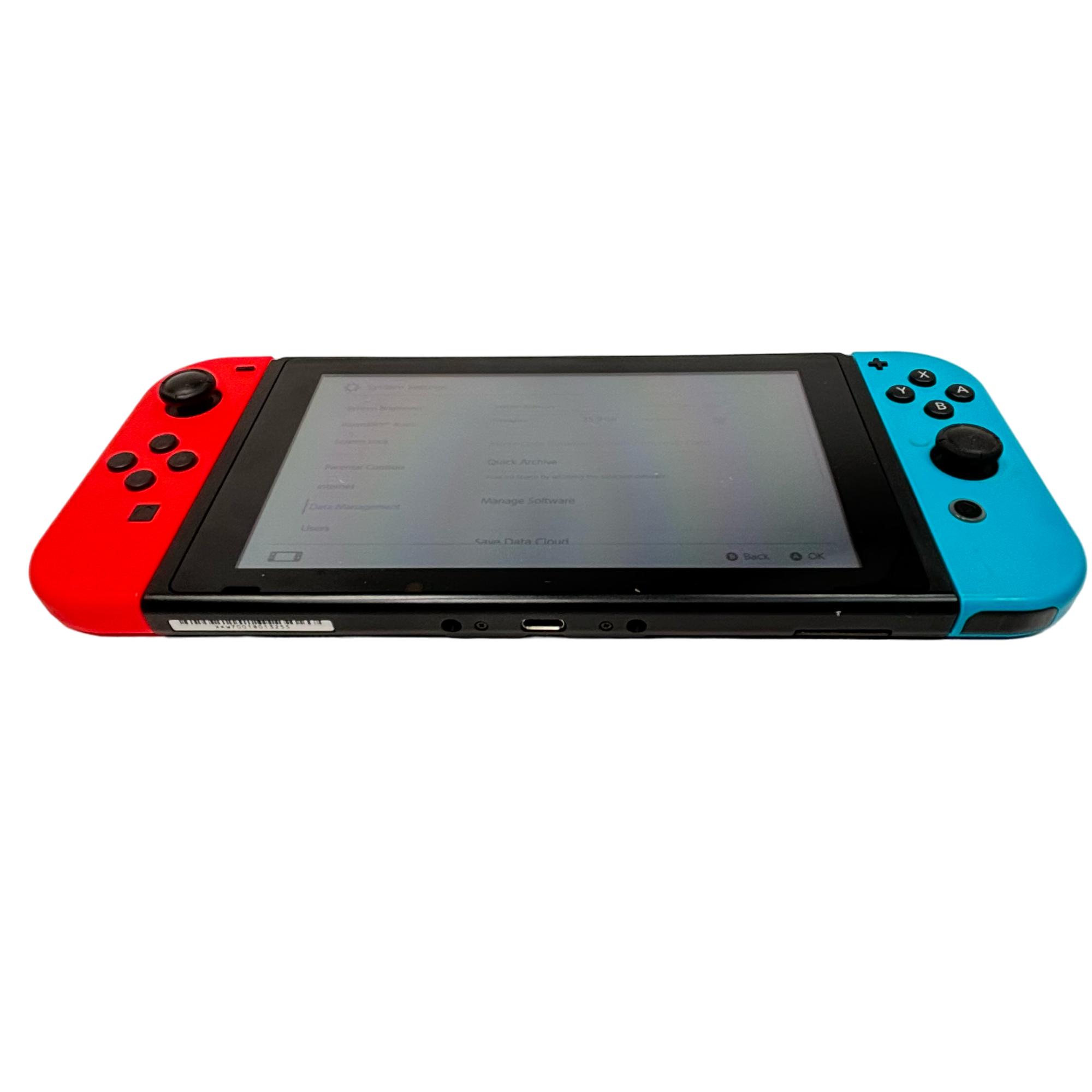 Nintendo Switch HAC-001 (01) 32GB Video Game System 8196