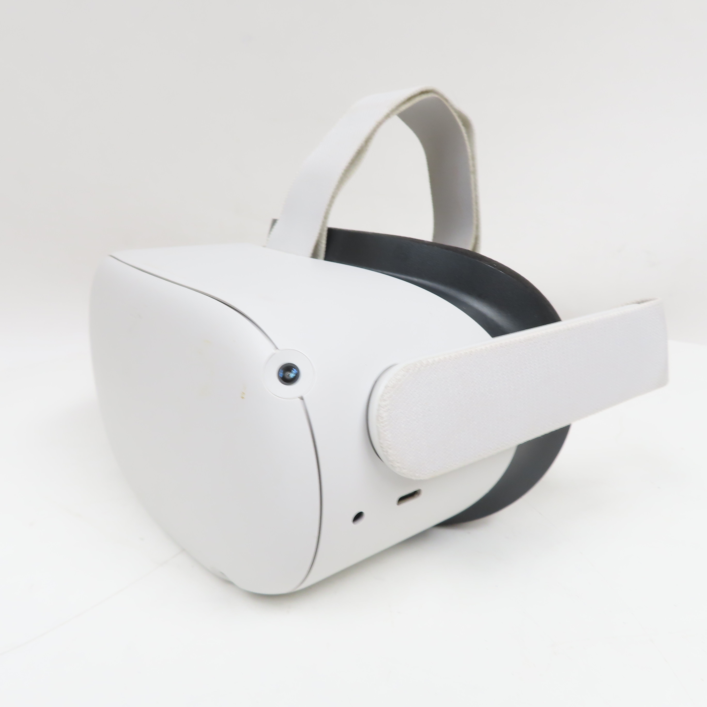 Meta KW49CM Quest 2 64GB Standalone Virtual Reality Headset