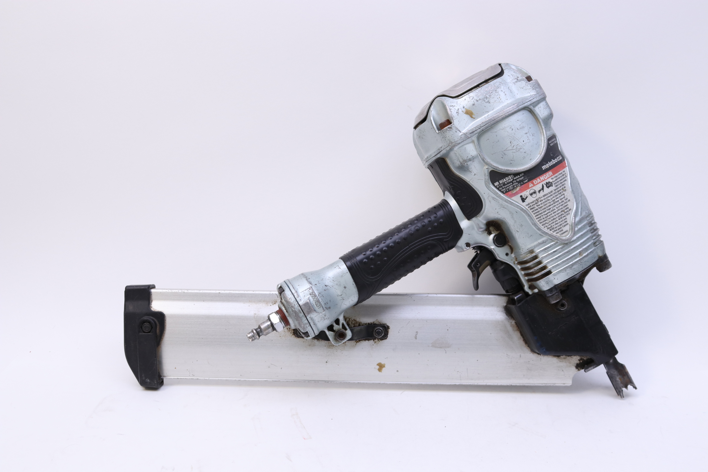 Metabo NR90ADS1 30Degree Pneumatic Framing Nailer