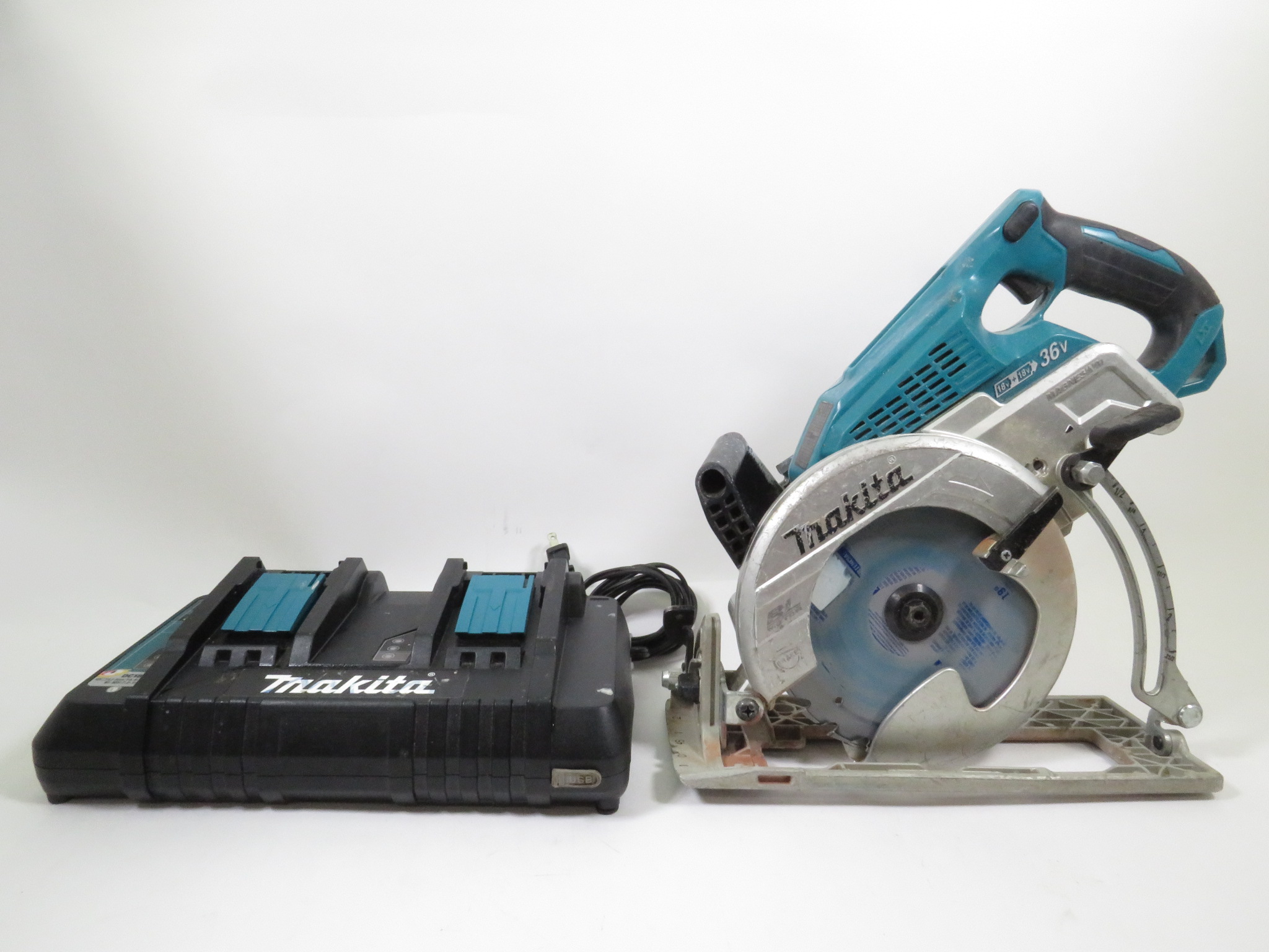 Makita XSR01 Brushless 18V LXT Rear Handle 71/4" Cordless Circular Saw