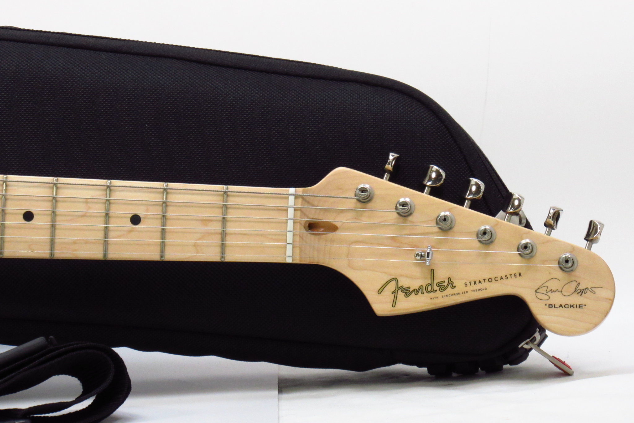 Fender Stratocaster USA 0117602806 Eric Clapton Blackie 6-String