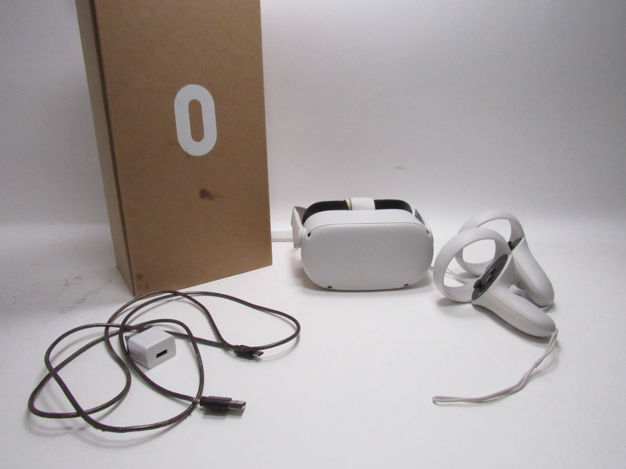 Oculus KW49CM 64GB AllinOne VR Headset Quest 2