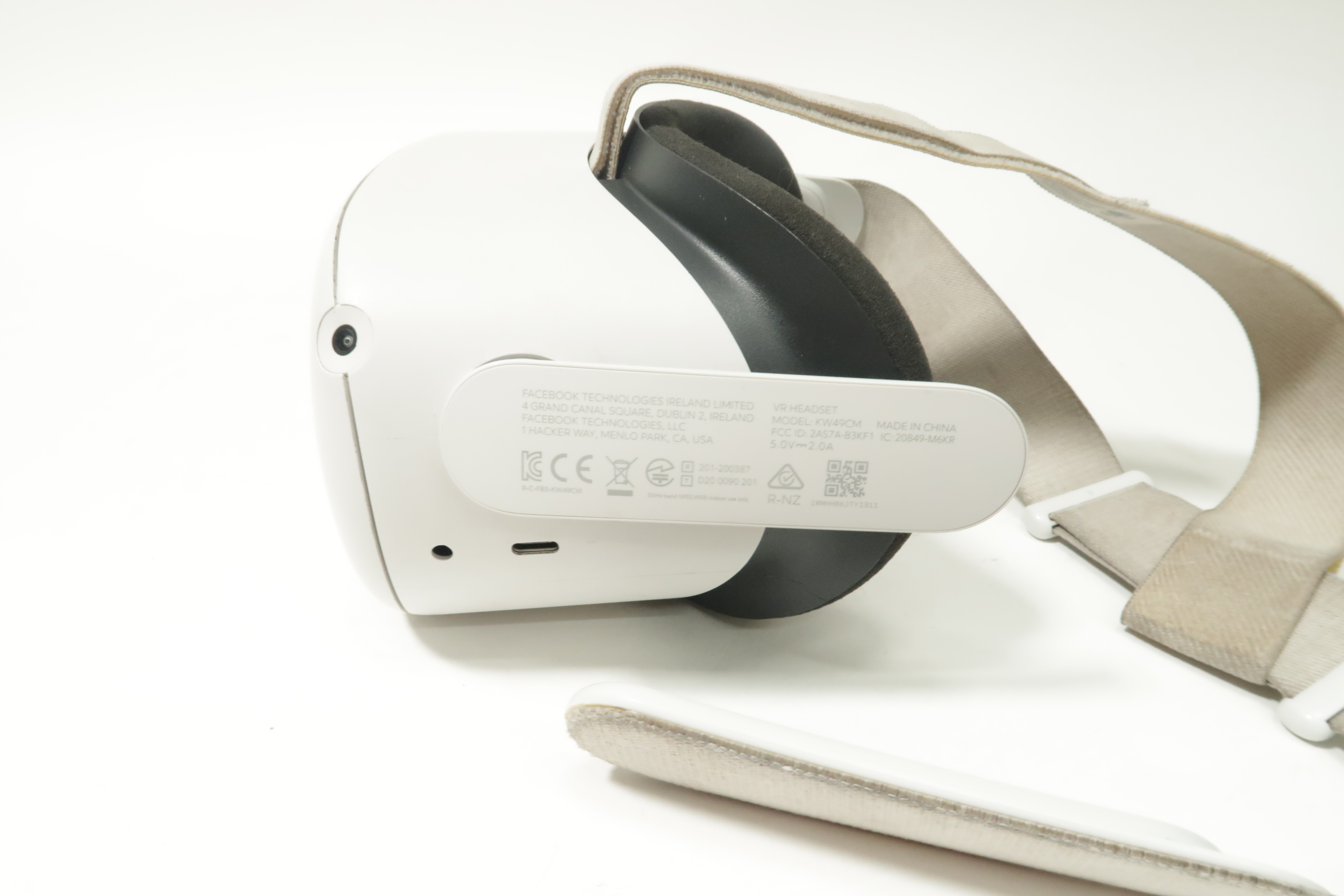 Oculus Quest 2 128GB KW49CM Wireless Virtual Reality Headset 5678