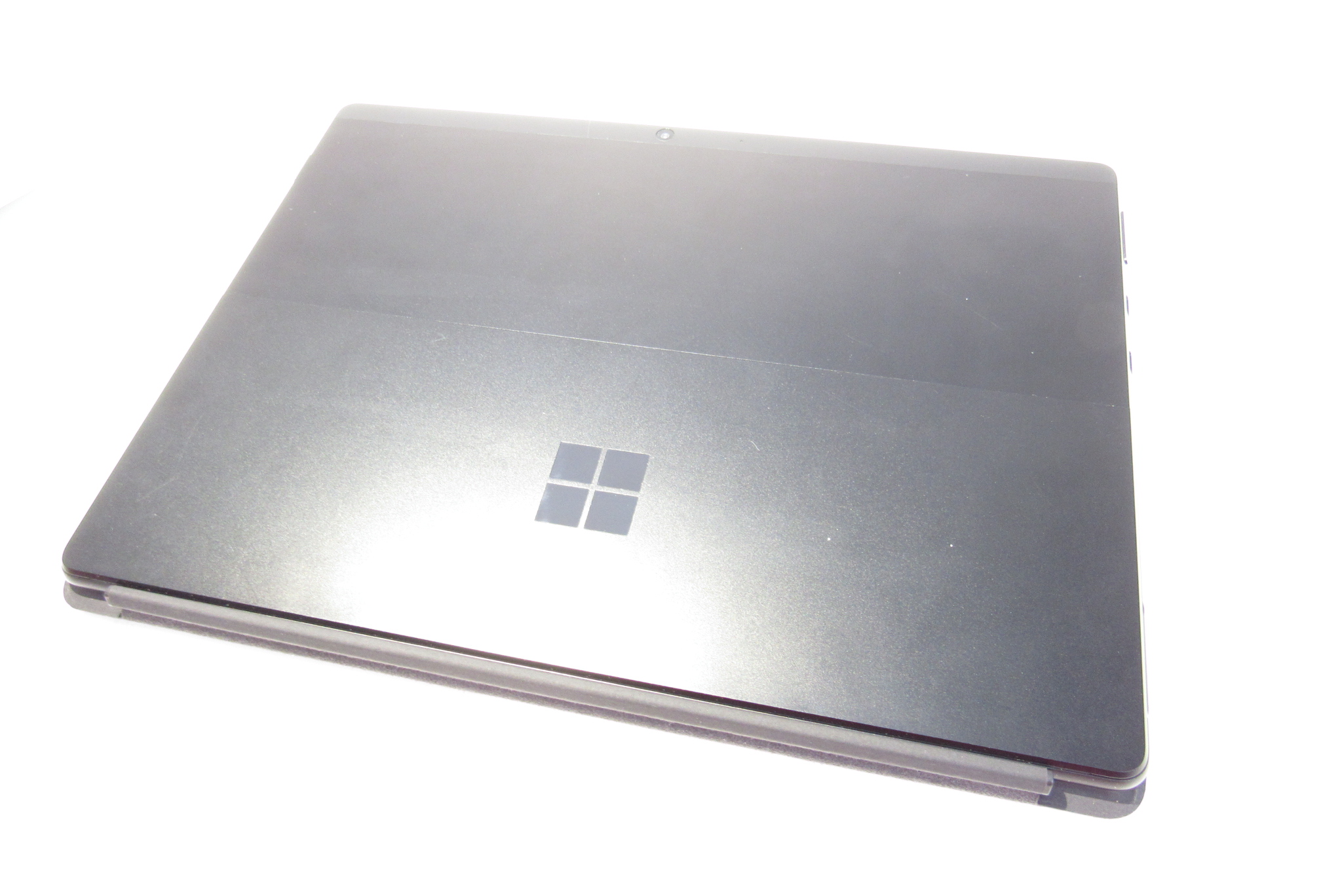 Microsoft Surface Pro X (1876) Win 11 Home SQ1 3GHz 8GB RAM 256GB
