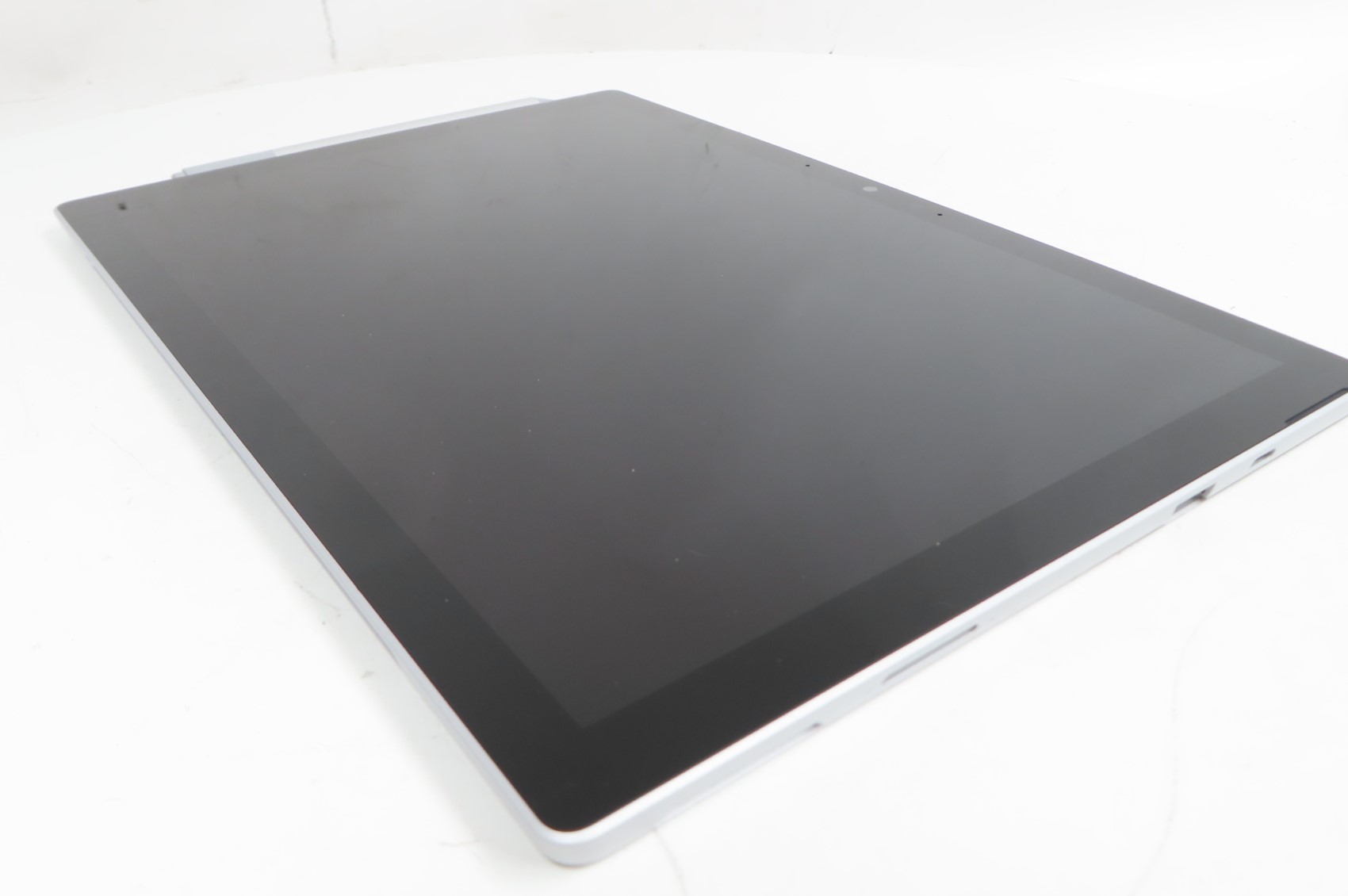 Microsoft 1960 Surface Pro 7 Core i3-1005G1 1.2GHz 8GB RAM 128GB