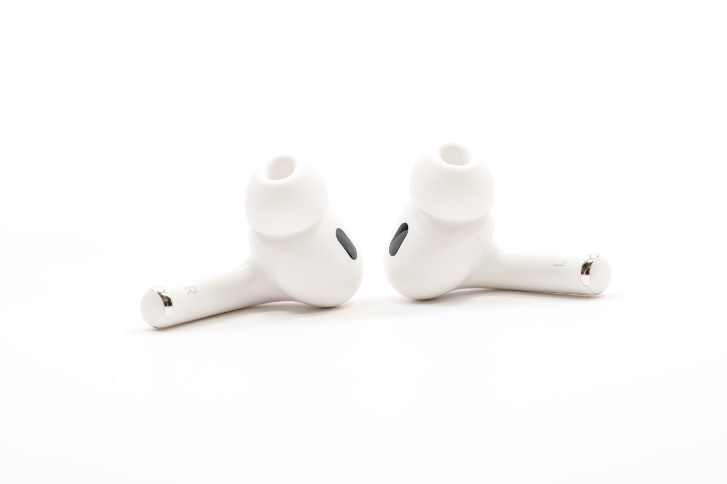 Apple AirPods Pro MTJV3AM/A Magsafe USB-C Bluetooth Wireless Earbuds