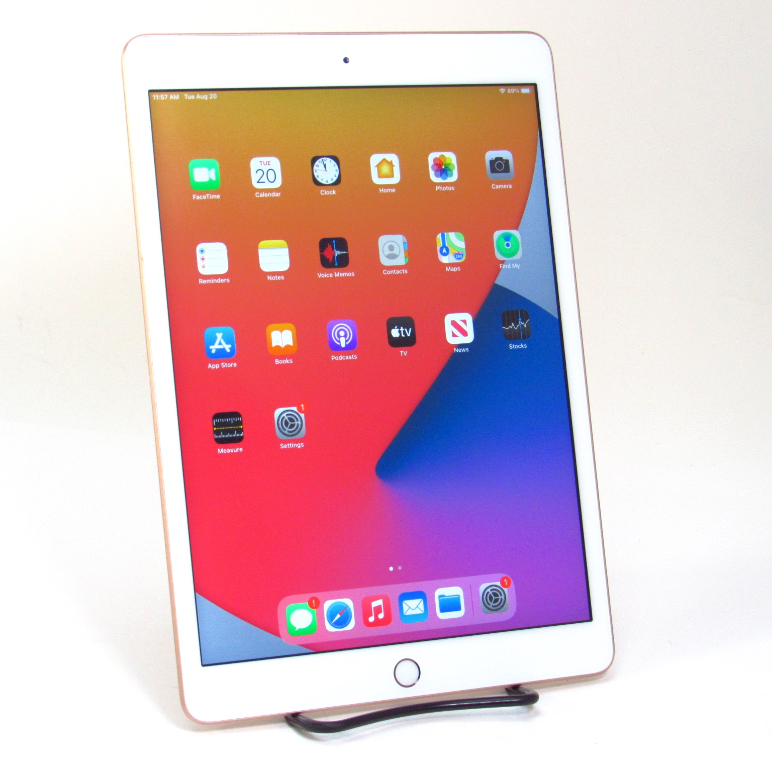 Apple iPad 8th Generation 32GB in outlet Silver