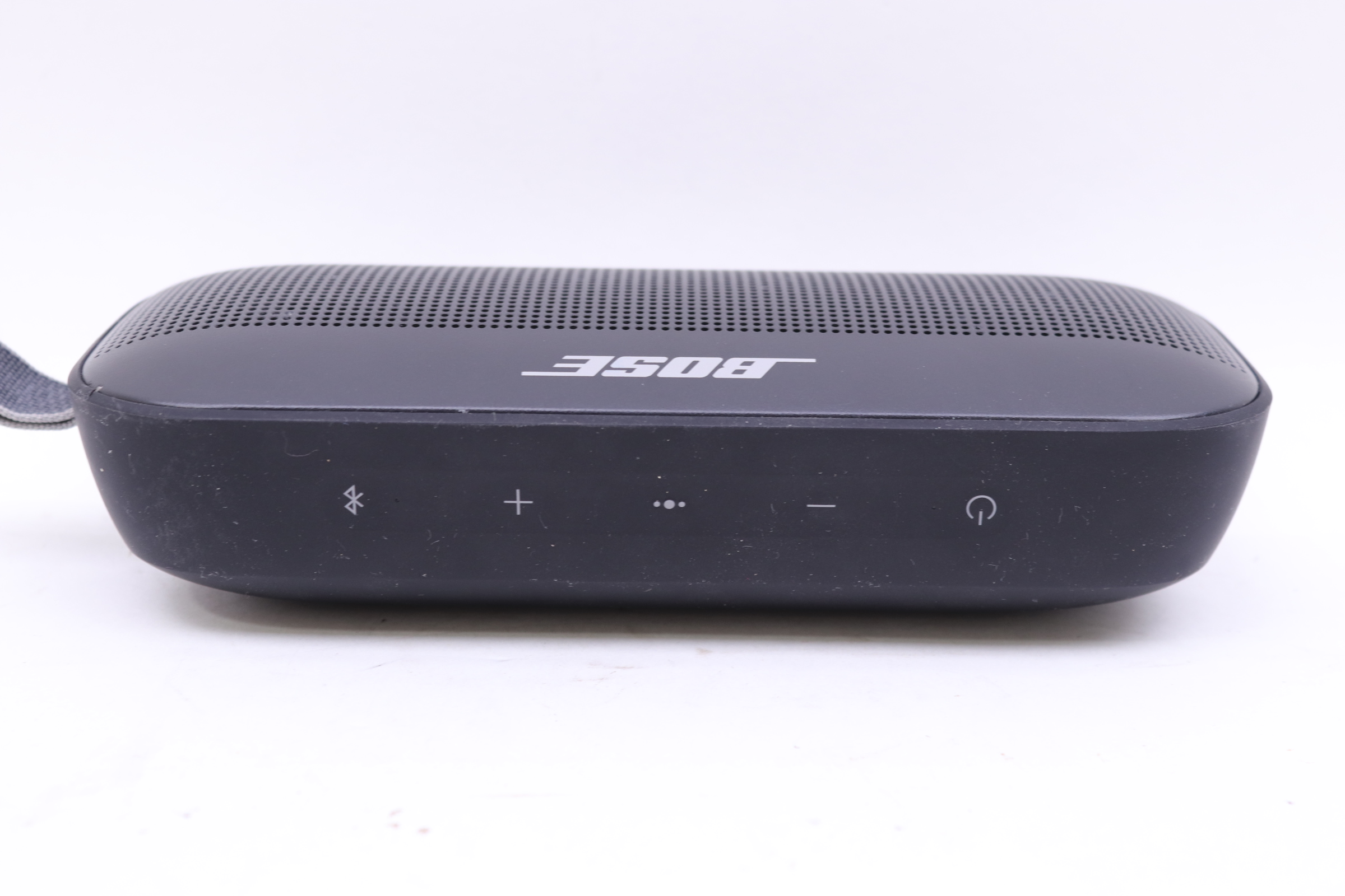 Bose SoundLink Flex 435910 IP67 Waterproof/Dustproof Portable Bluetooth