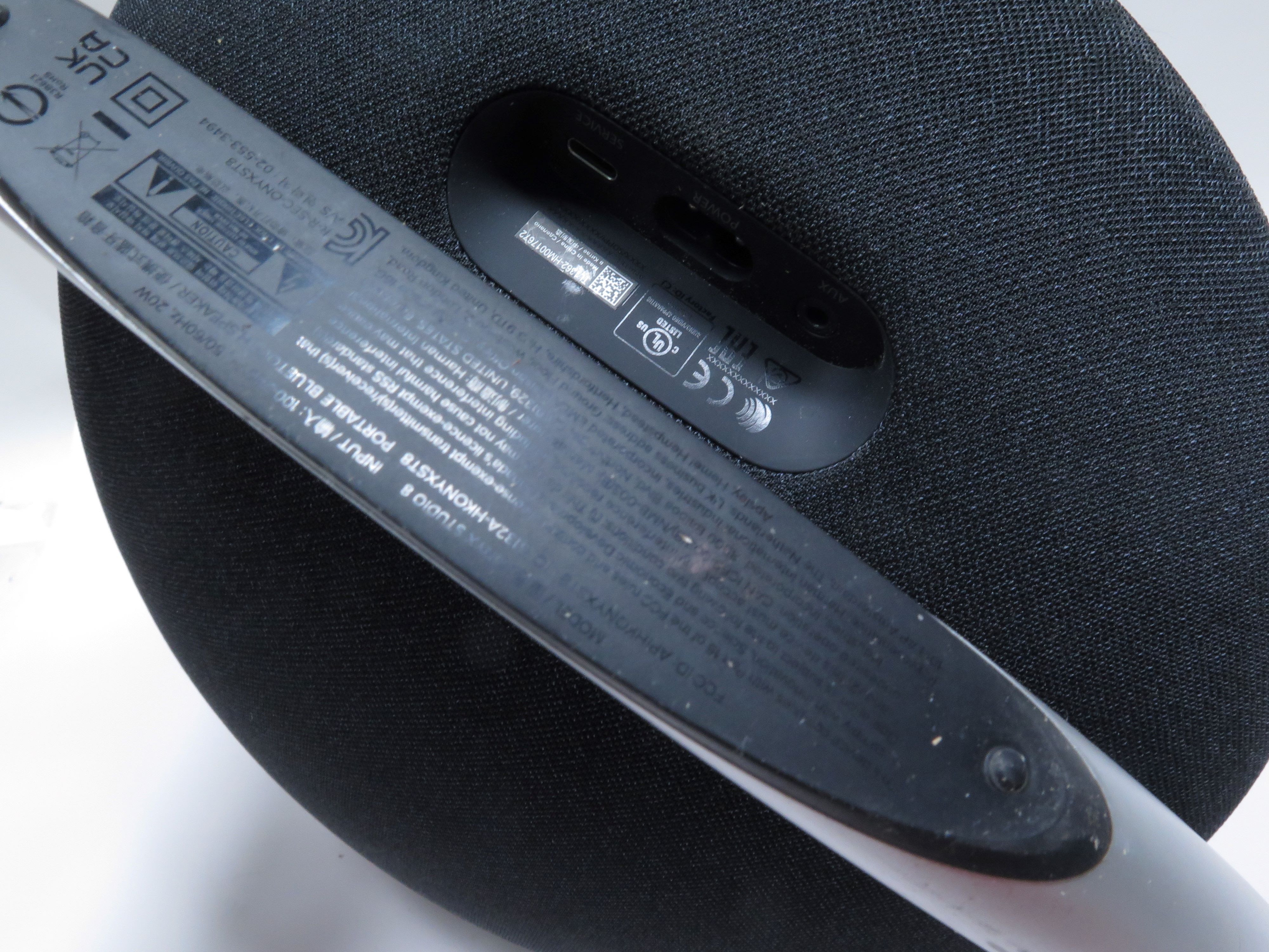 Harman Kardon Onyx Studio 8 Portable Stereo Bluetooth Speaker 4199