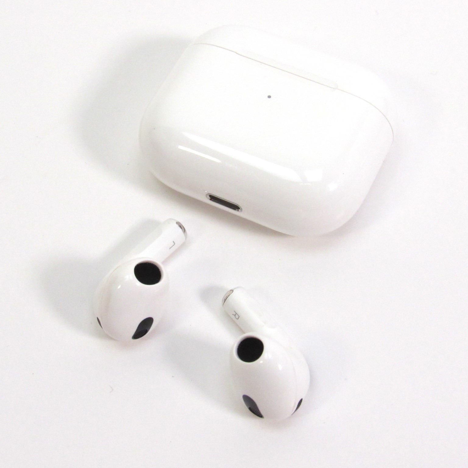 Apple AirPods 3rd Generation A2897 Wireless Bluetooth In-Ear Earbuds