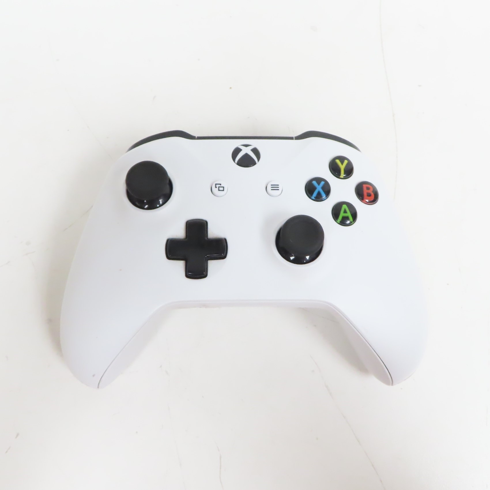 Microsoft 1708 Xbox Wireless Controller for Xbox One/PC - White (6414)