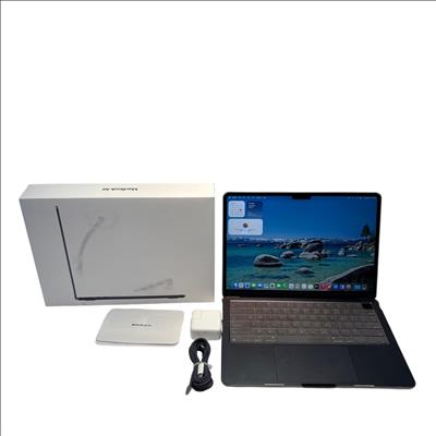 Apple MacBook Air 2022 MLY33LL/A M2 8GB RAM 256GB SSD 13.6