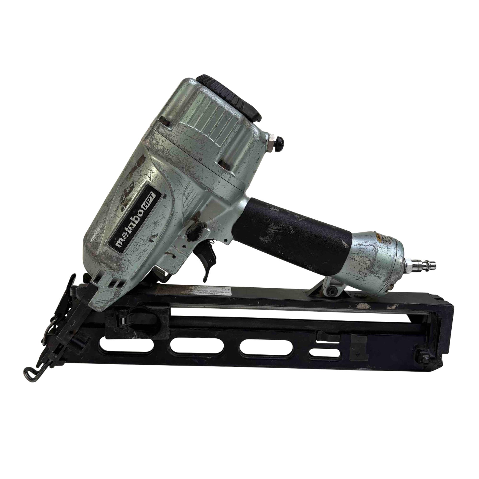 Metabo HPT (was Hitachi Power Tools) 3.25-in-Gauge 15-Degree Framing Pneumatic Nailer Metabo HPT (was Hitachi Power Tools) 3.25-in-Gauge 15-Degree Framing Pneumatic Nailer