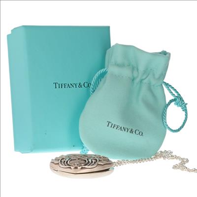 Tiffany & Co. Large Ziegfeld Daisy Heart Locket on 24