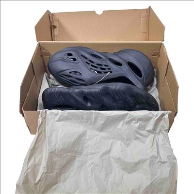 Adidas Yeezy Foam Runner Onyx Size